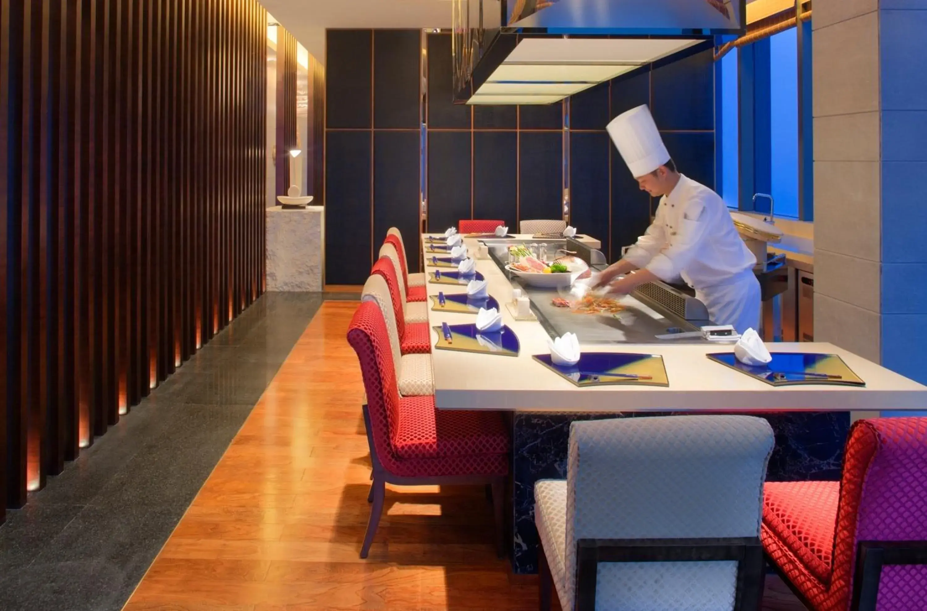 Restaurant/places to eat in Radisson Blu Plaza Chongqing