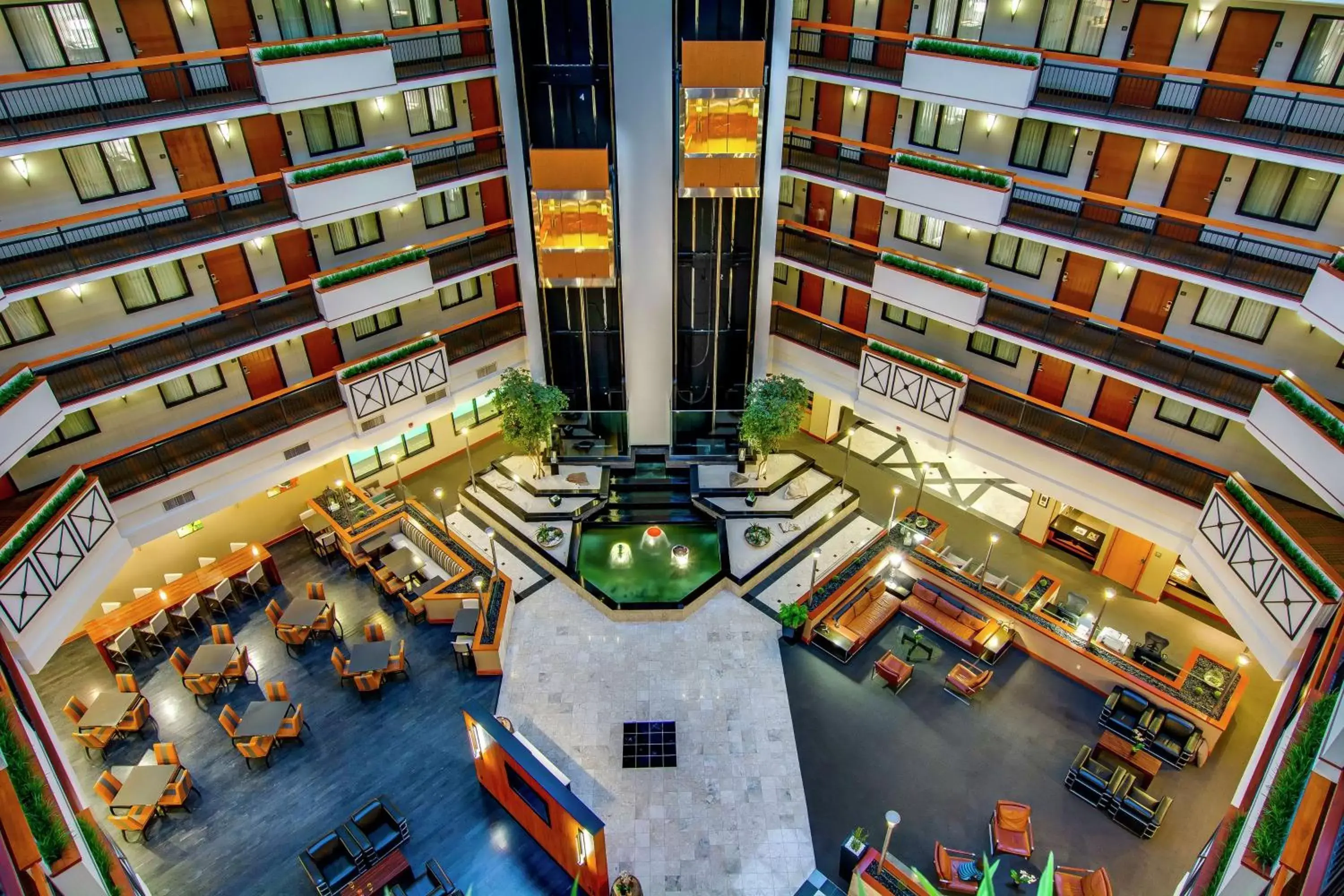 Lobby or reception in Embassy Suites by Hilton Louisville East