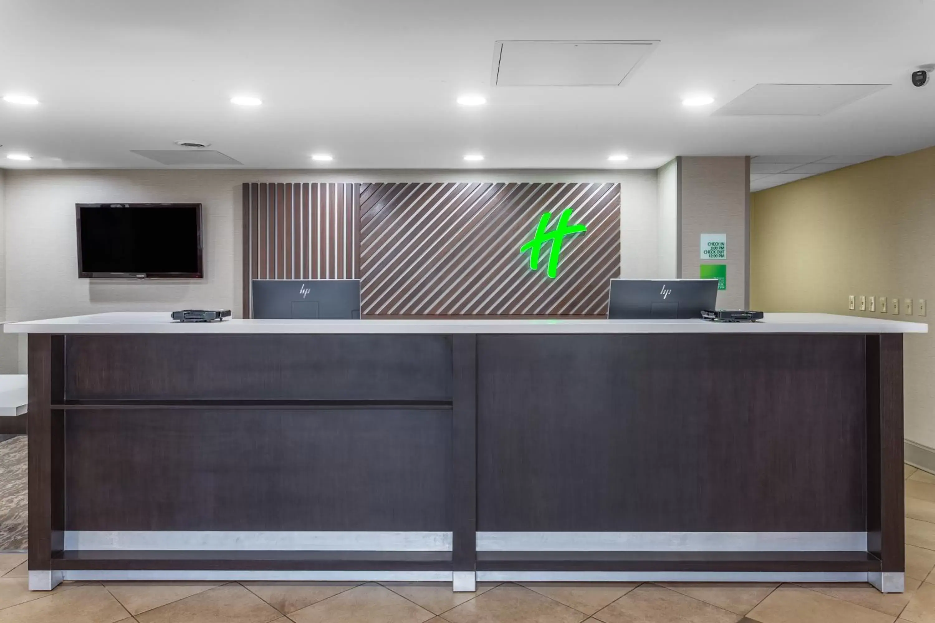 Lobby or reception, Lobby/Reception in Holiday Inn Rockford, an IHG Hotel