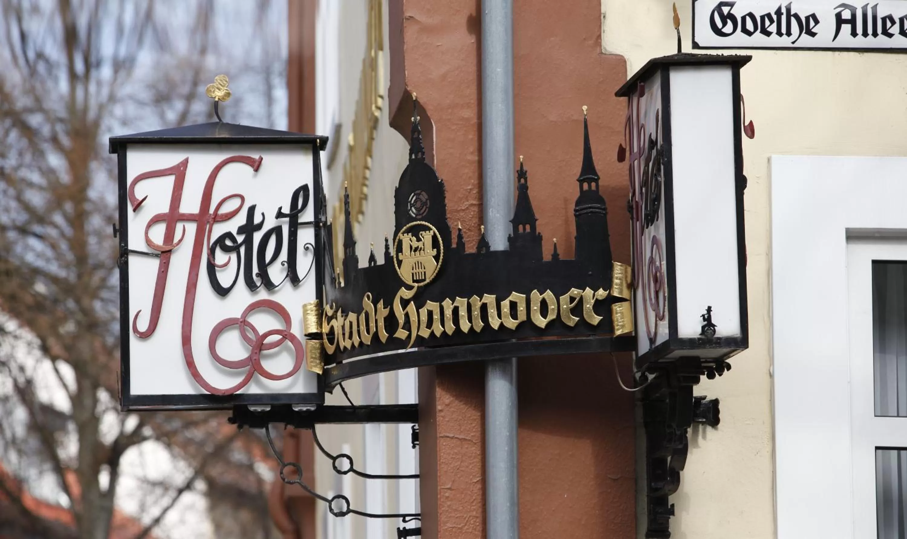 Property logo or sign in Hotel Stadt Hannover