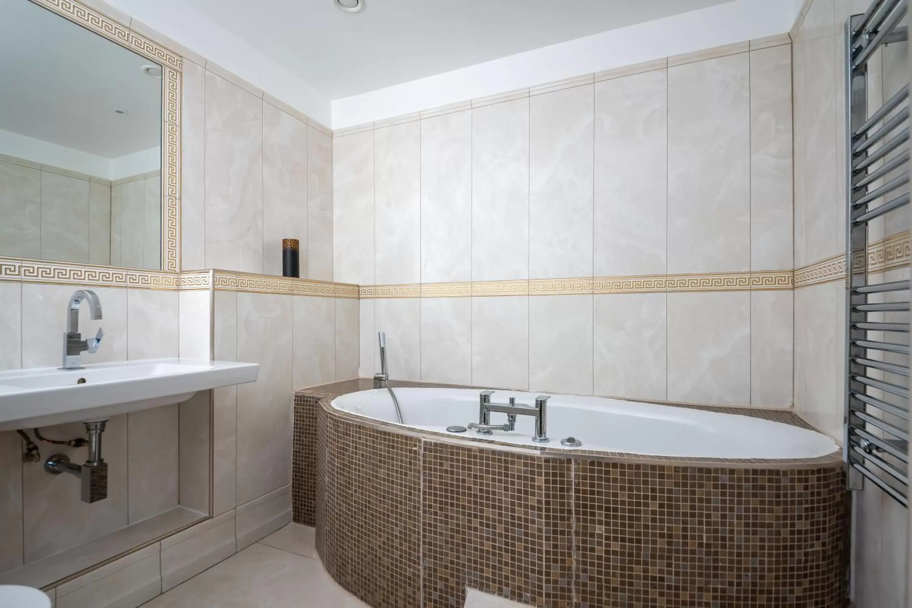Bathroom in Guildford Manor Hotel & Spa