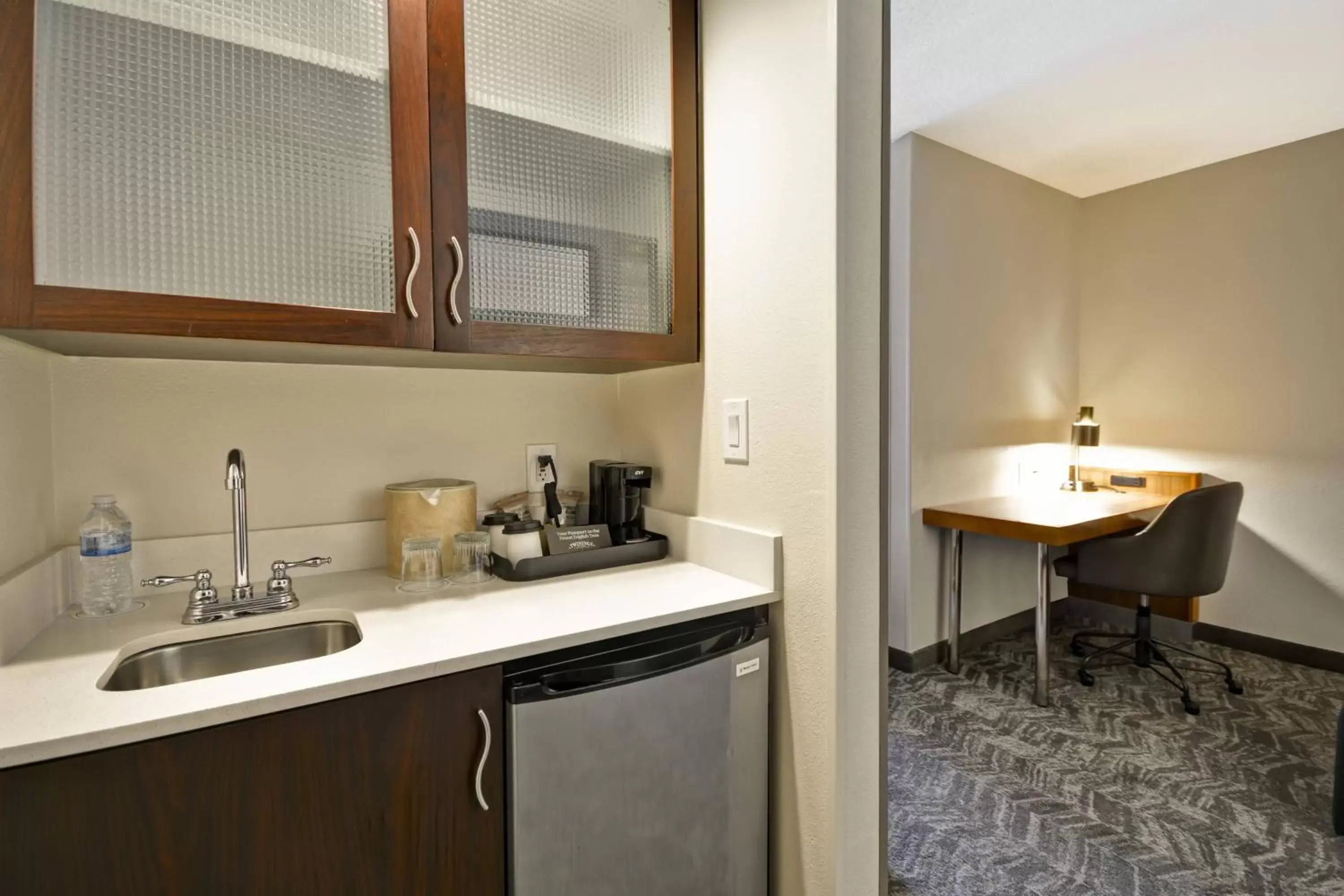 Kitchen or kitchenette, Bathroom in SpringHill Suites Lexington Near the University of Kentucky