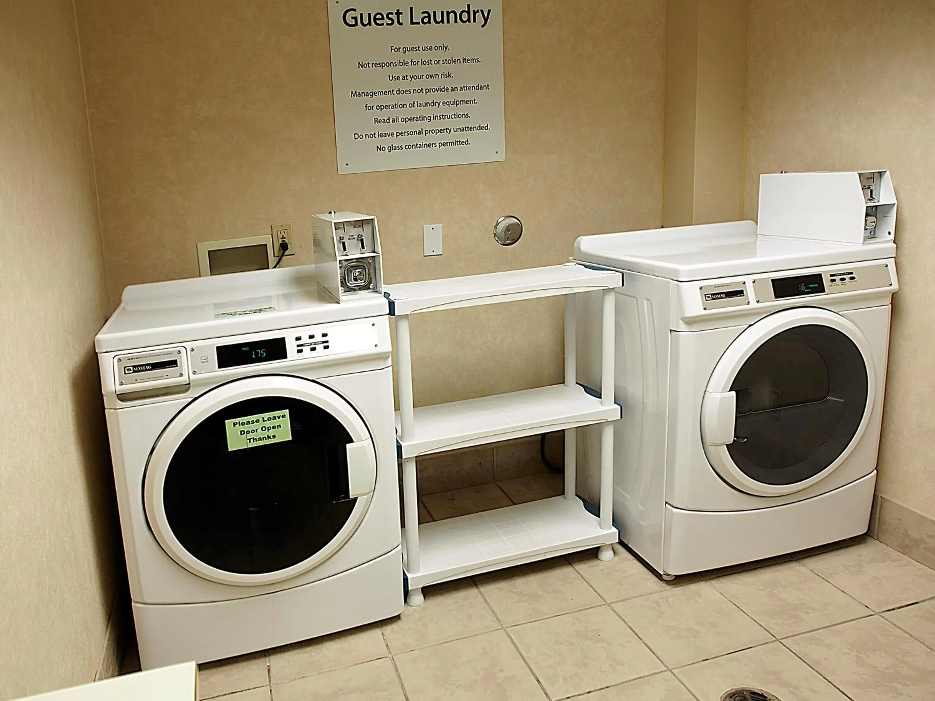 Holiday Inn & Suites Winnipeg Downtown by IHG Holiday Inn & Suites Winnipeg Downtown by IHG