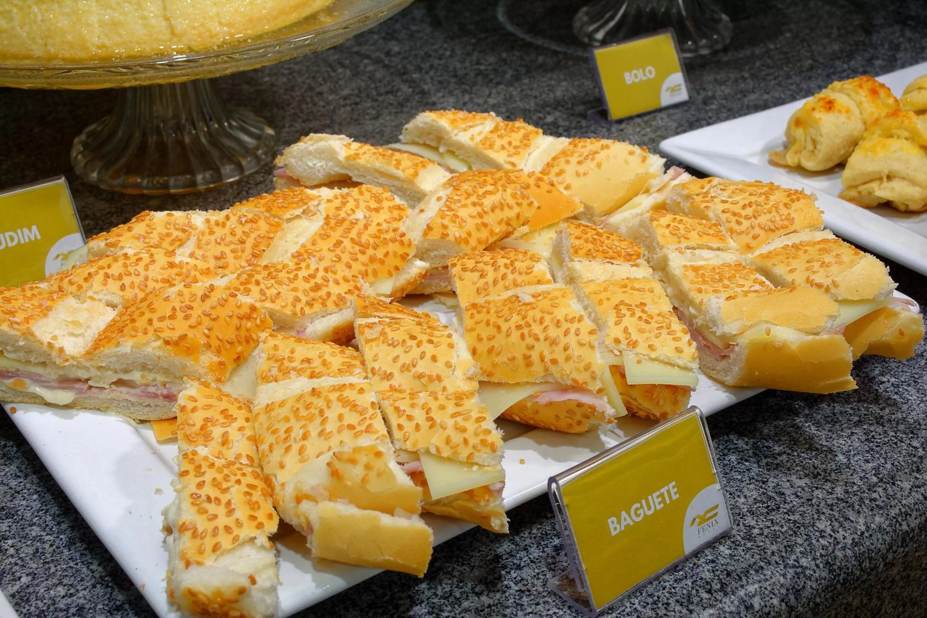 Breakfast in Fênix Hotel Limeira