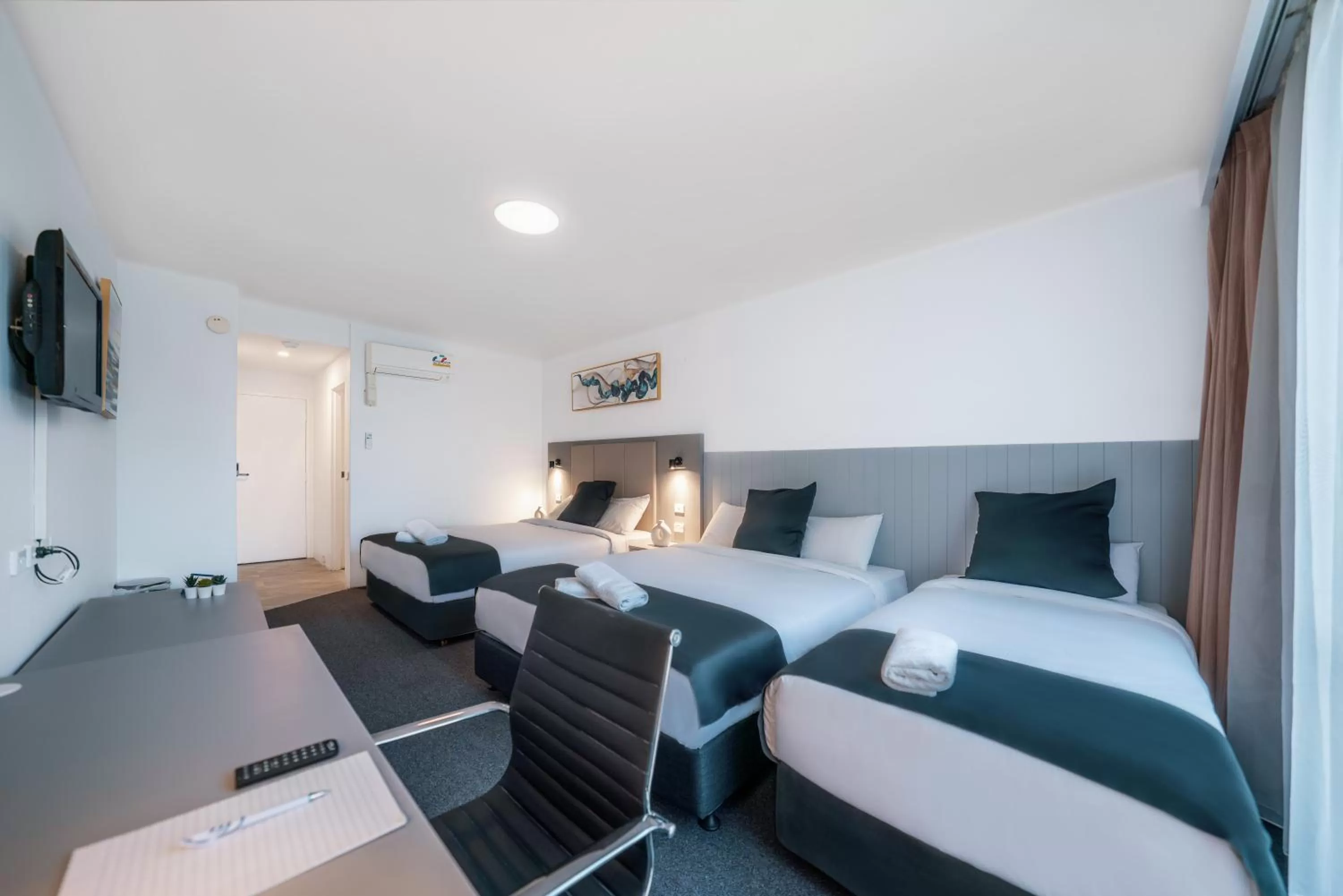 Bed in The Select Inn Penrith