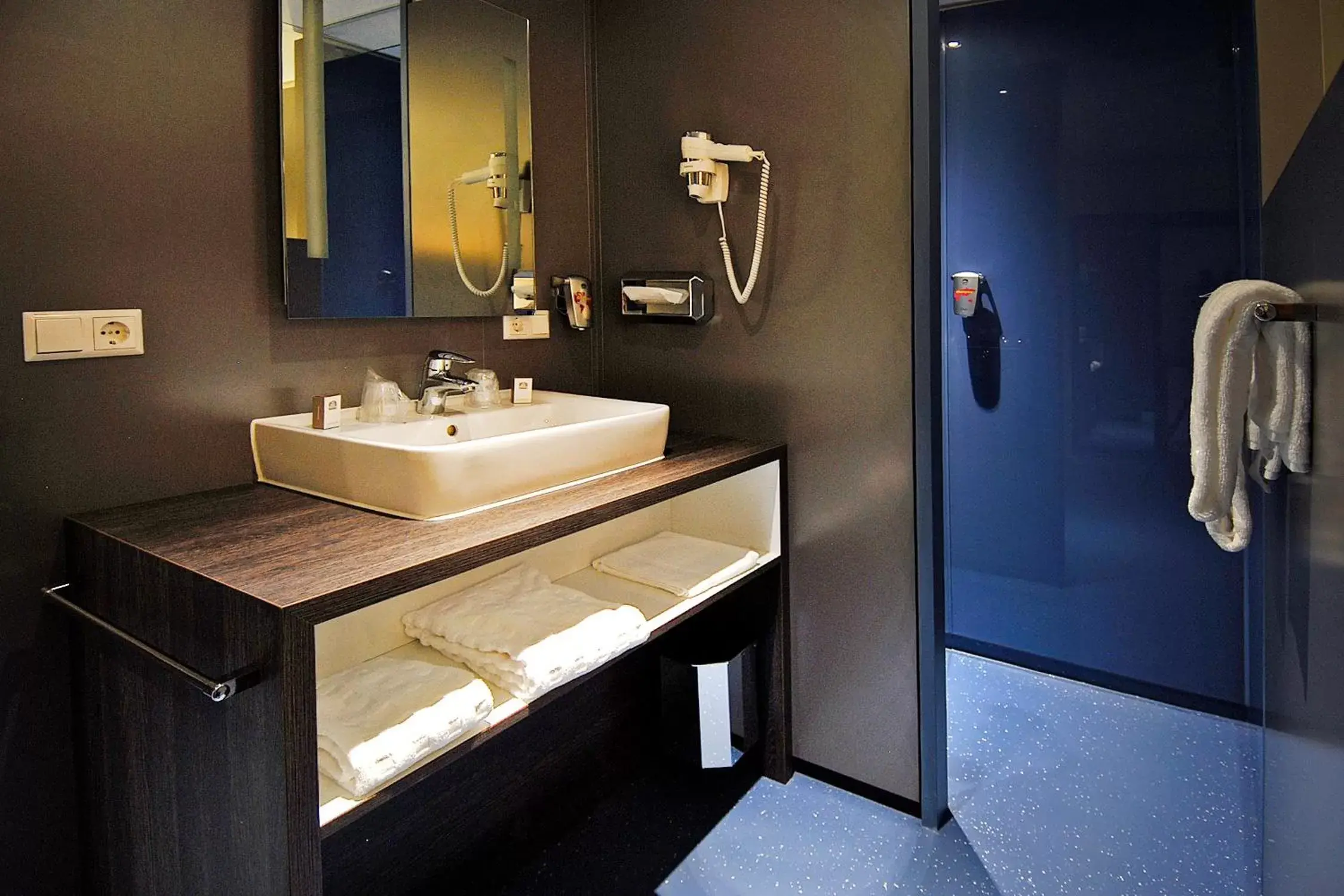 Bathroom in City Hotel Gouda, WorldHotels Crafted Collection Bathroom in City Hotel Gouda, WorldHotels Crafted Collection