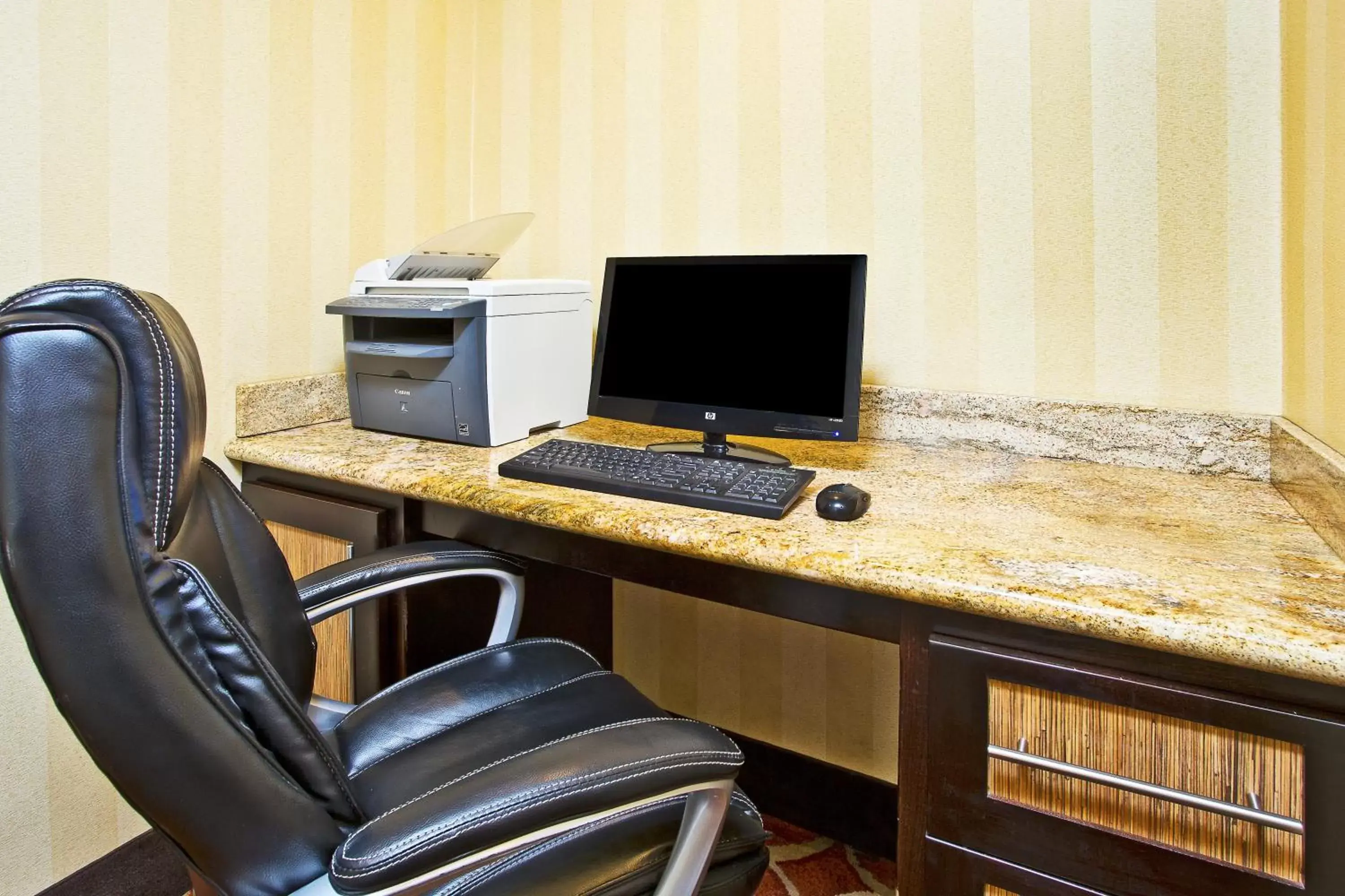 Other, Business Area/Conference Room in Holiday Inn Express Hotel & Suites Wabash, an IHG Hotel