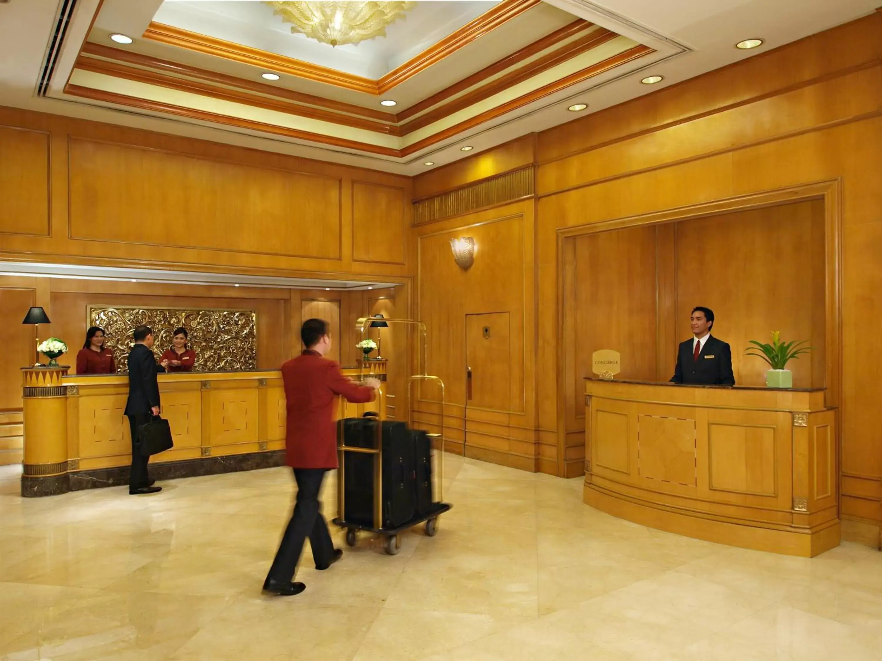 Lobby or reception, Staff in Richmonde Hotel Ortigas