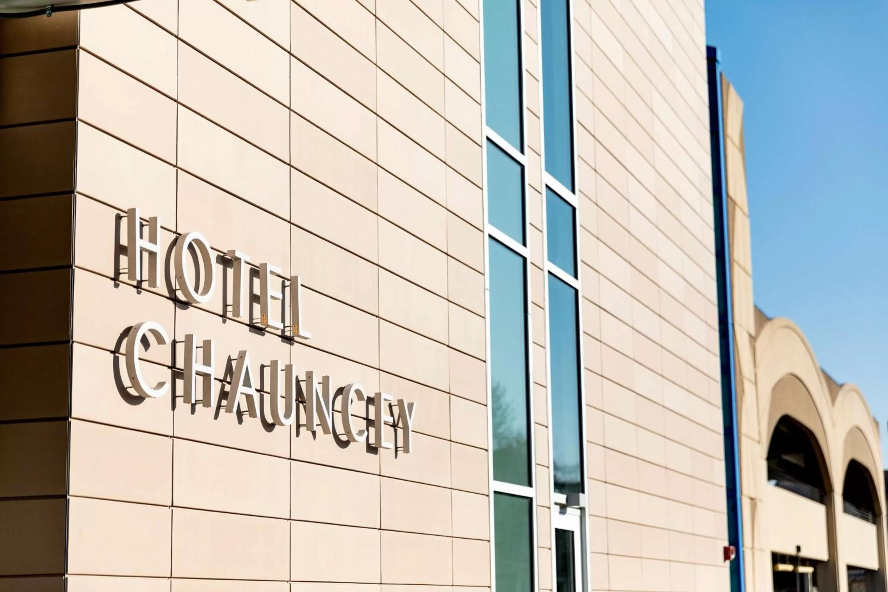 Property building in Hotel Chauncey Iowa City, Tapestry Collection by Hilton