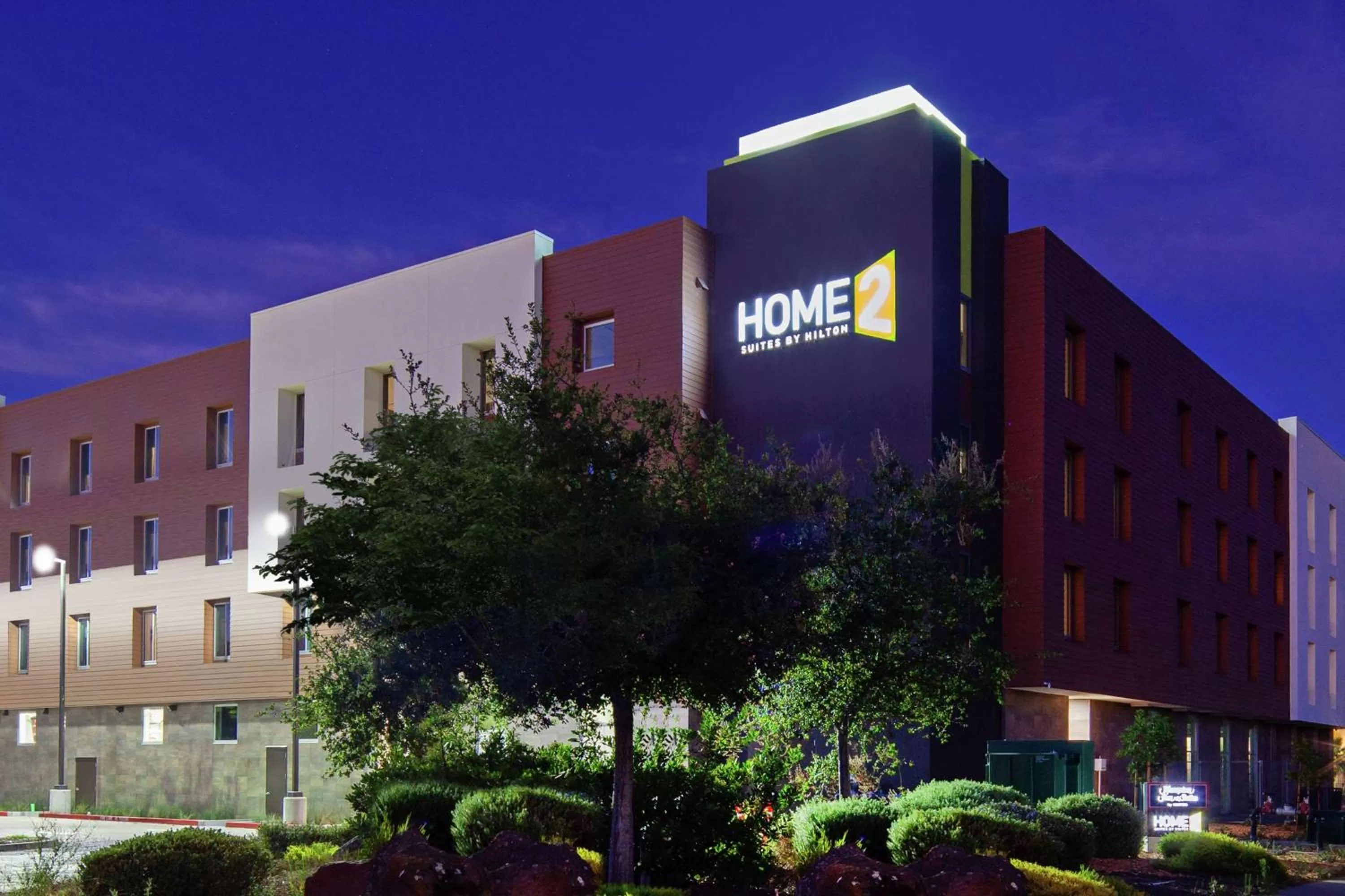 Property building in Home2 Suites By Hilton Alameda Oakland Airport