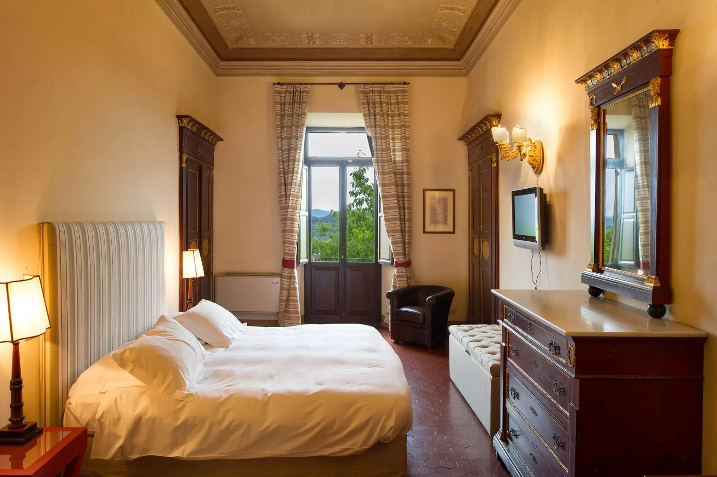 Photo of the whole room, Bed in Palazzo Ravizza