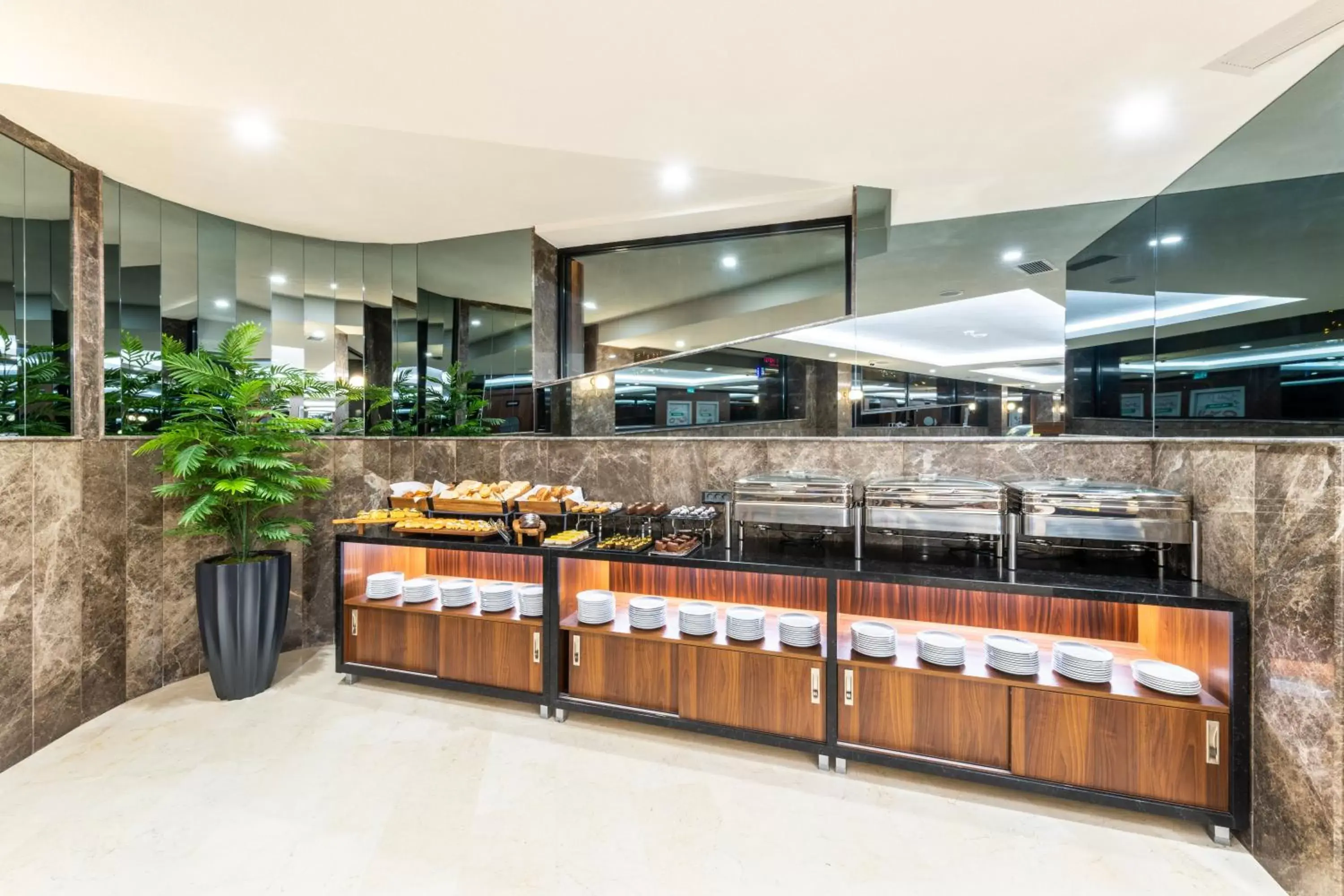 Breakfast in Aprilis Deluxe Hotel Breakfast in Aprilis Deluxe Hotel