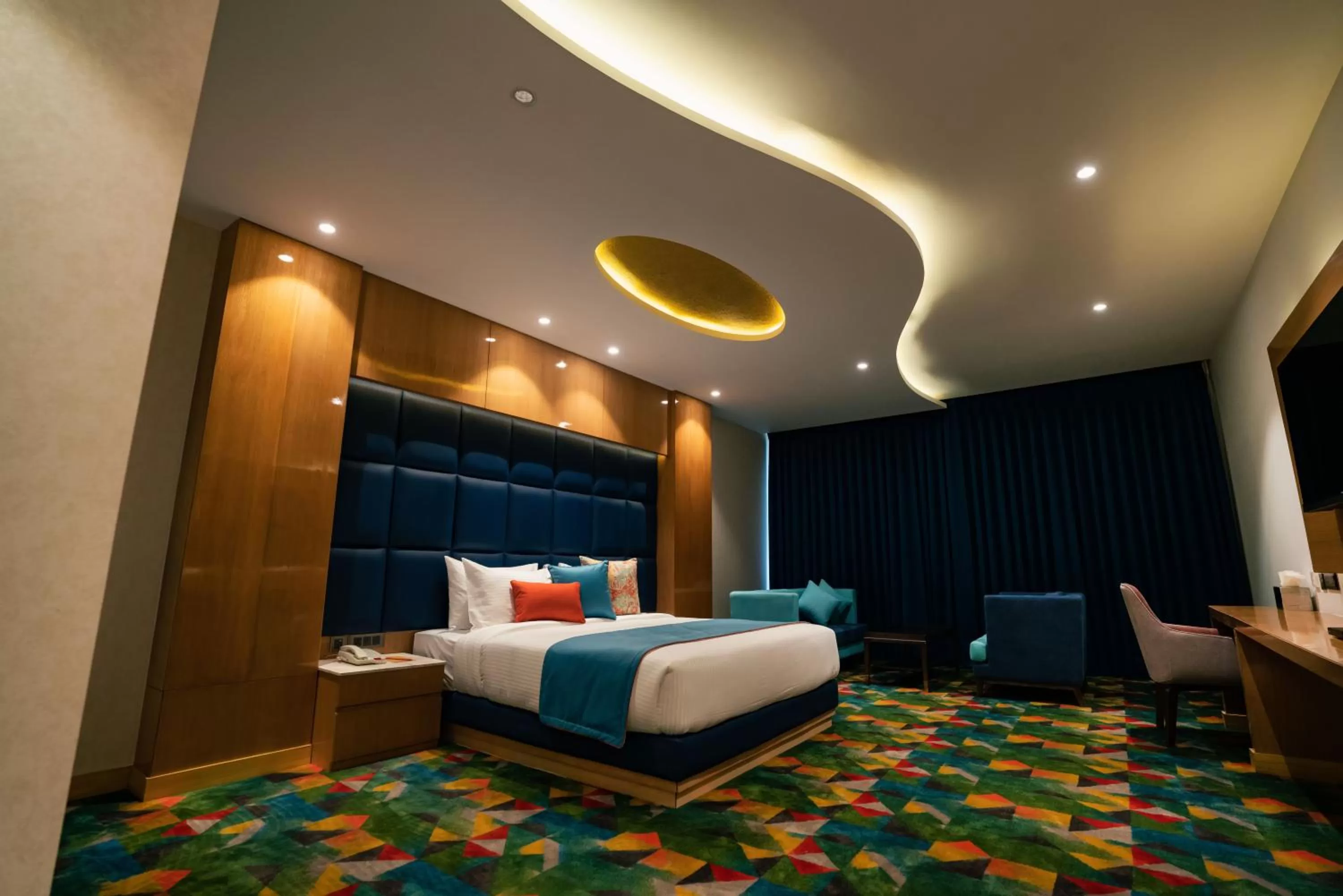 Bedroom, Bed in Ramada Plaza by Wyndham Jammu Vijaypur