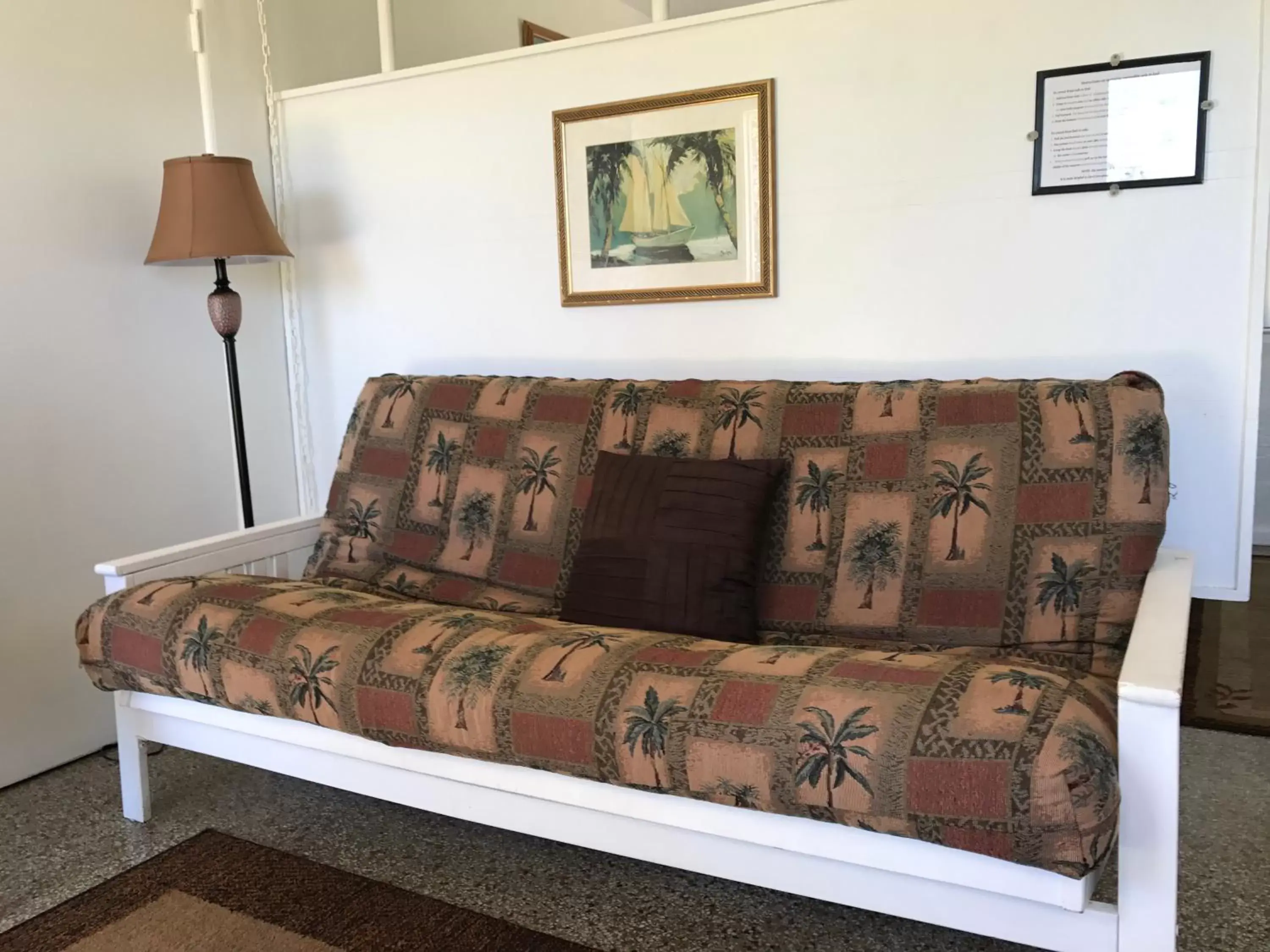 Living room, Seating Area in South Beach Inn - Cocoa Beach