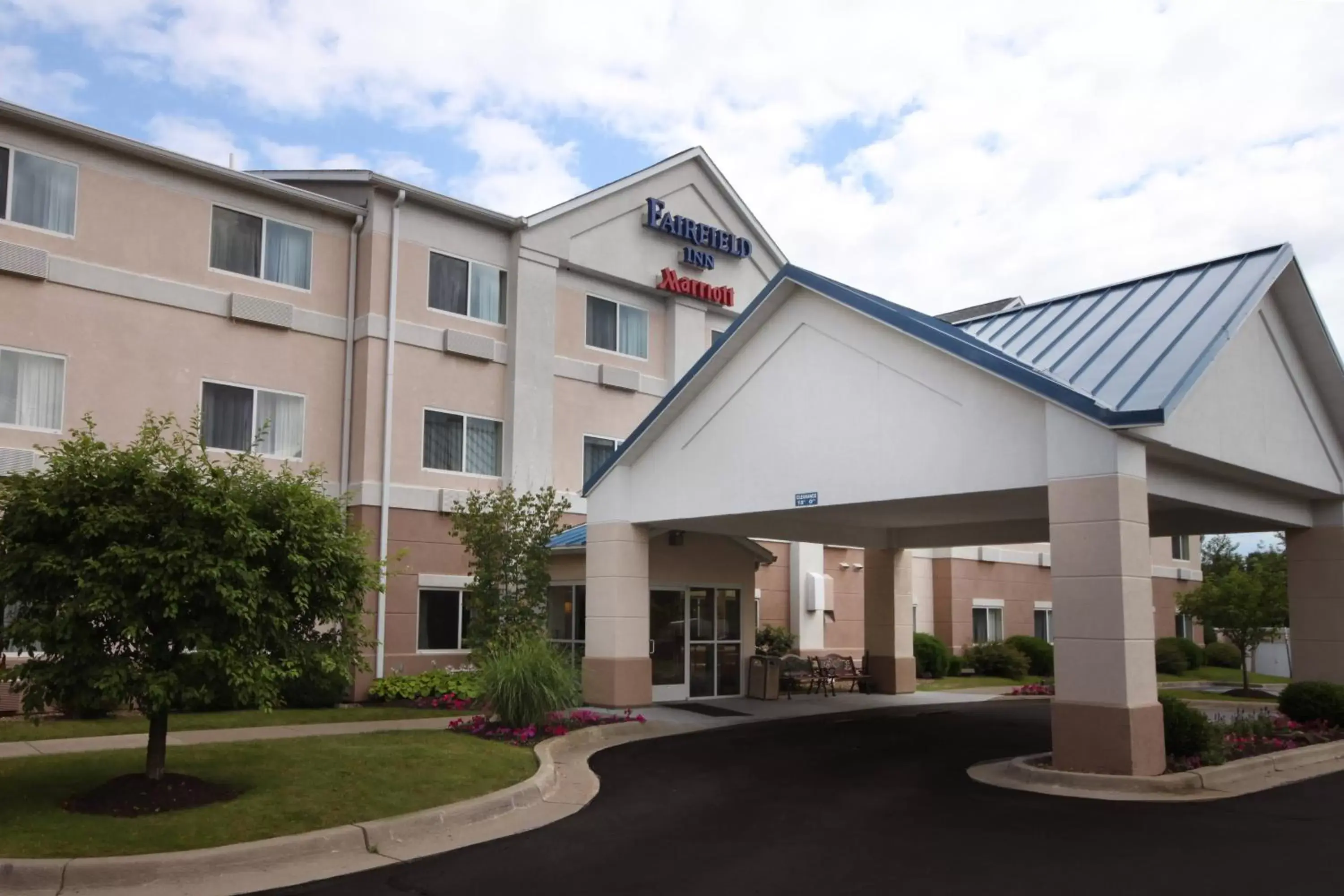 Property Building in Fairfield Inn Scranton