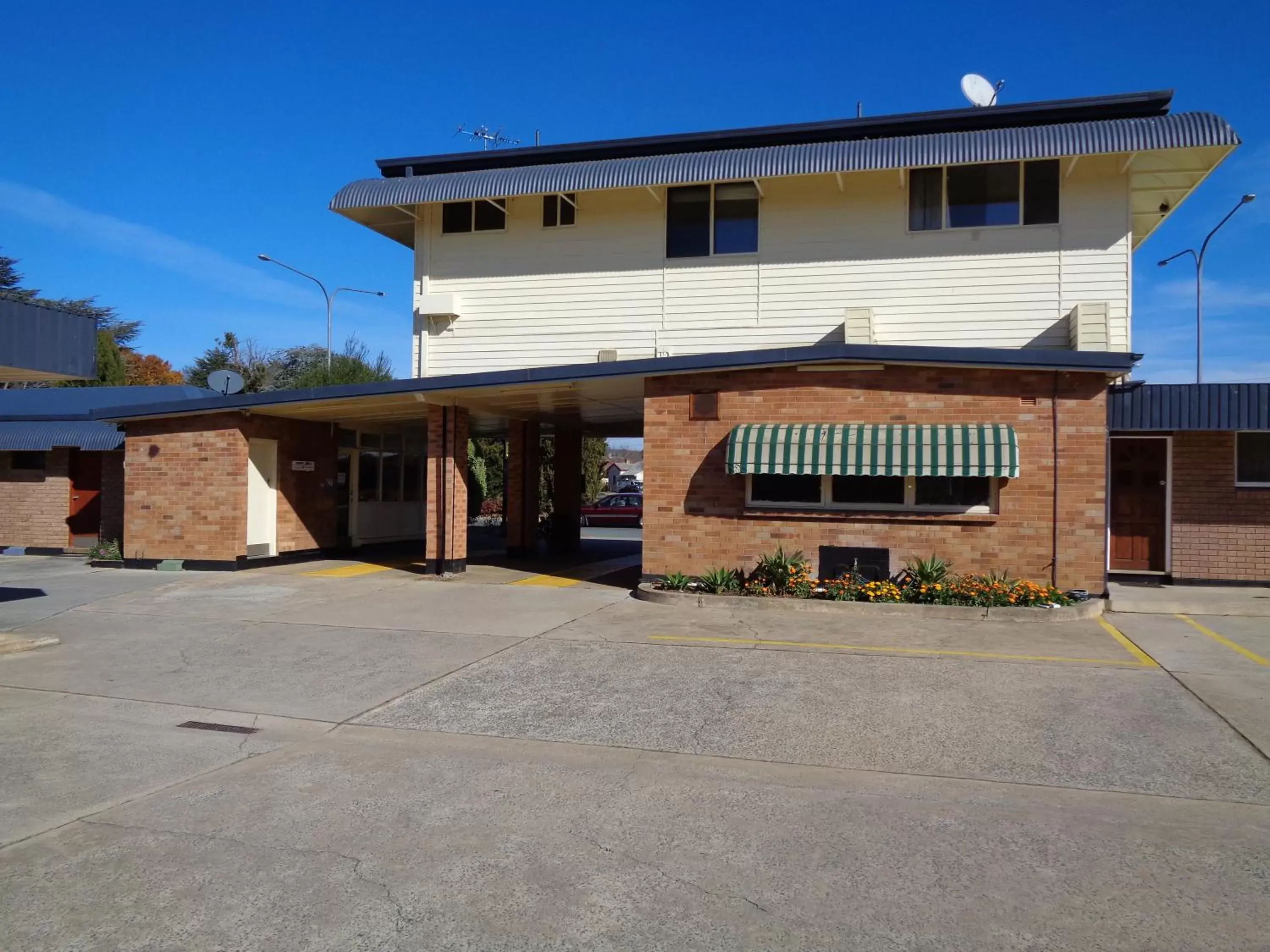 Area and facilities, Property Building in Parkway Motel
