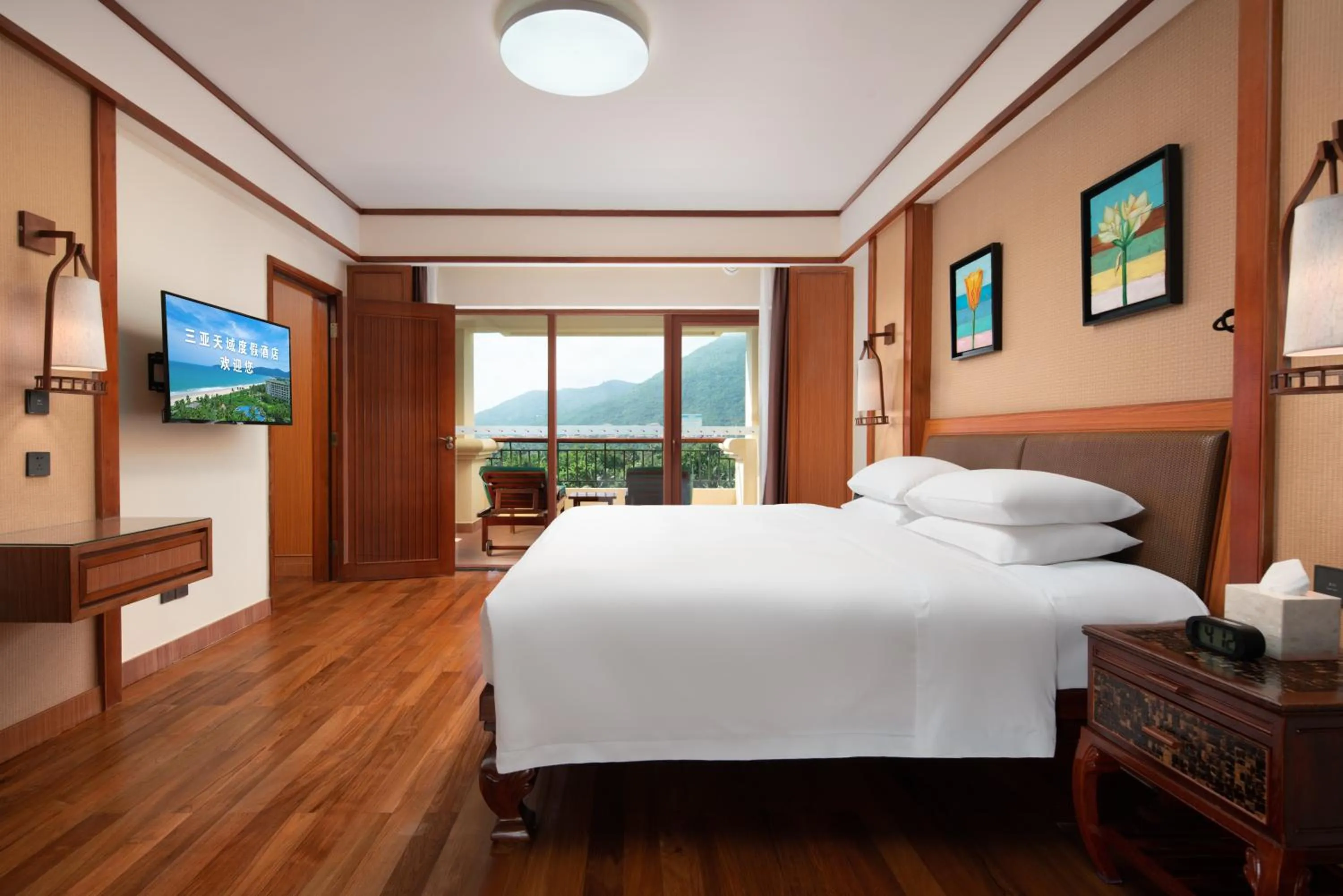 Bed in Horizon Resort & Spa Yalong Bay-Yalong Bay Central