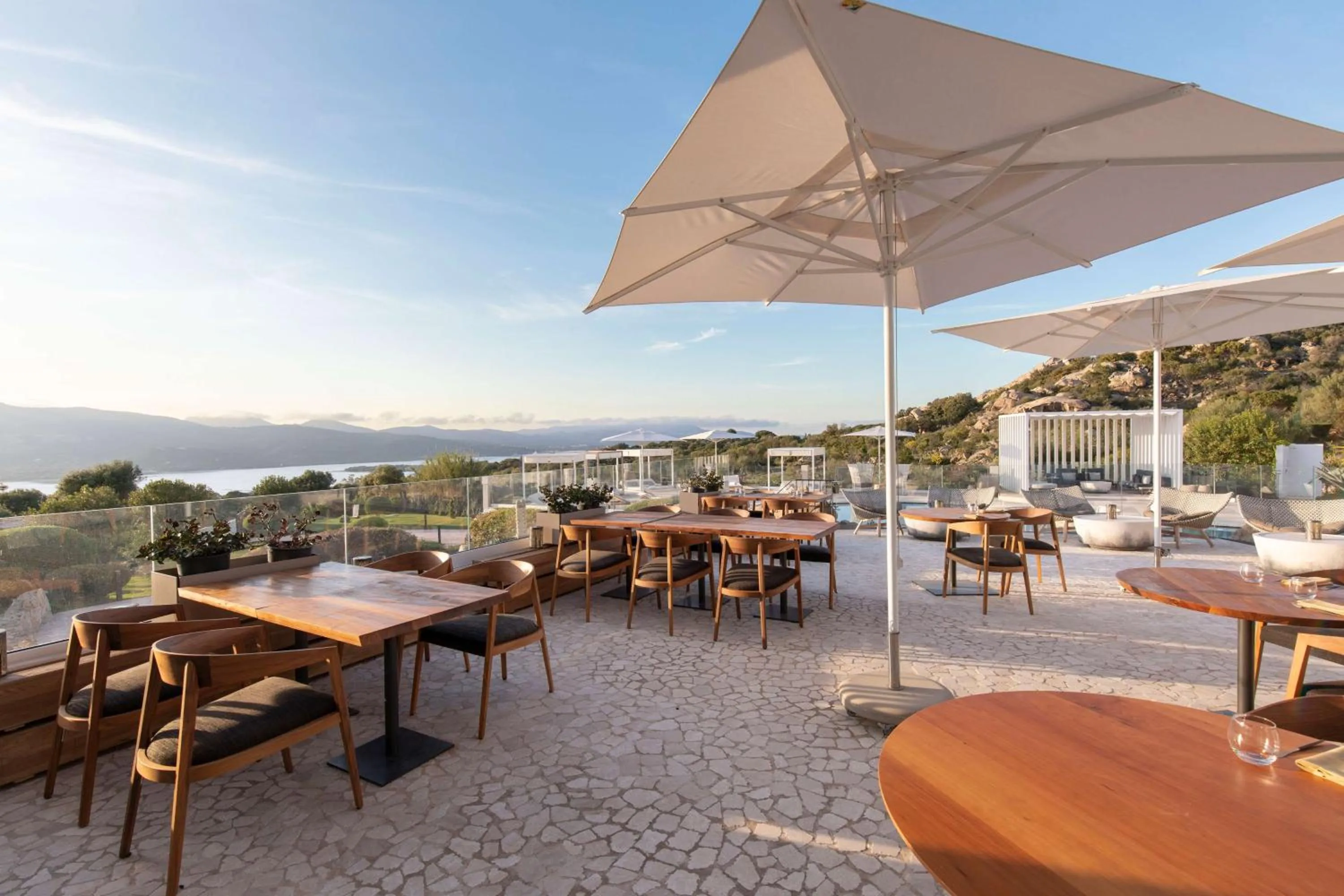 Restaurant/places to eat in Sulià House Porto Rotondo, Curio Collection by Hilton