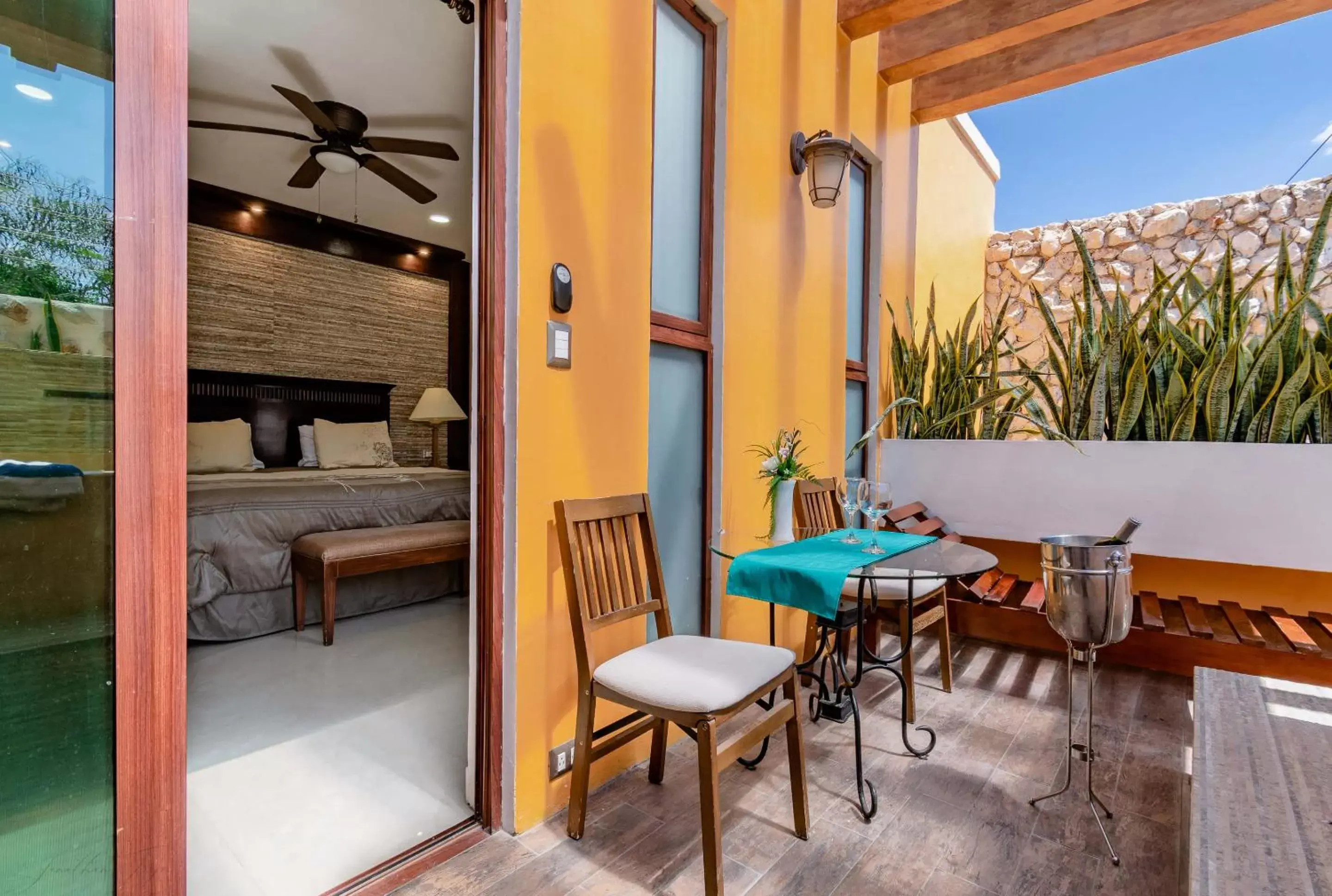 Balcony/Terrace in El Zaguán Colonial by GuruHotel