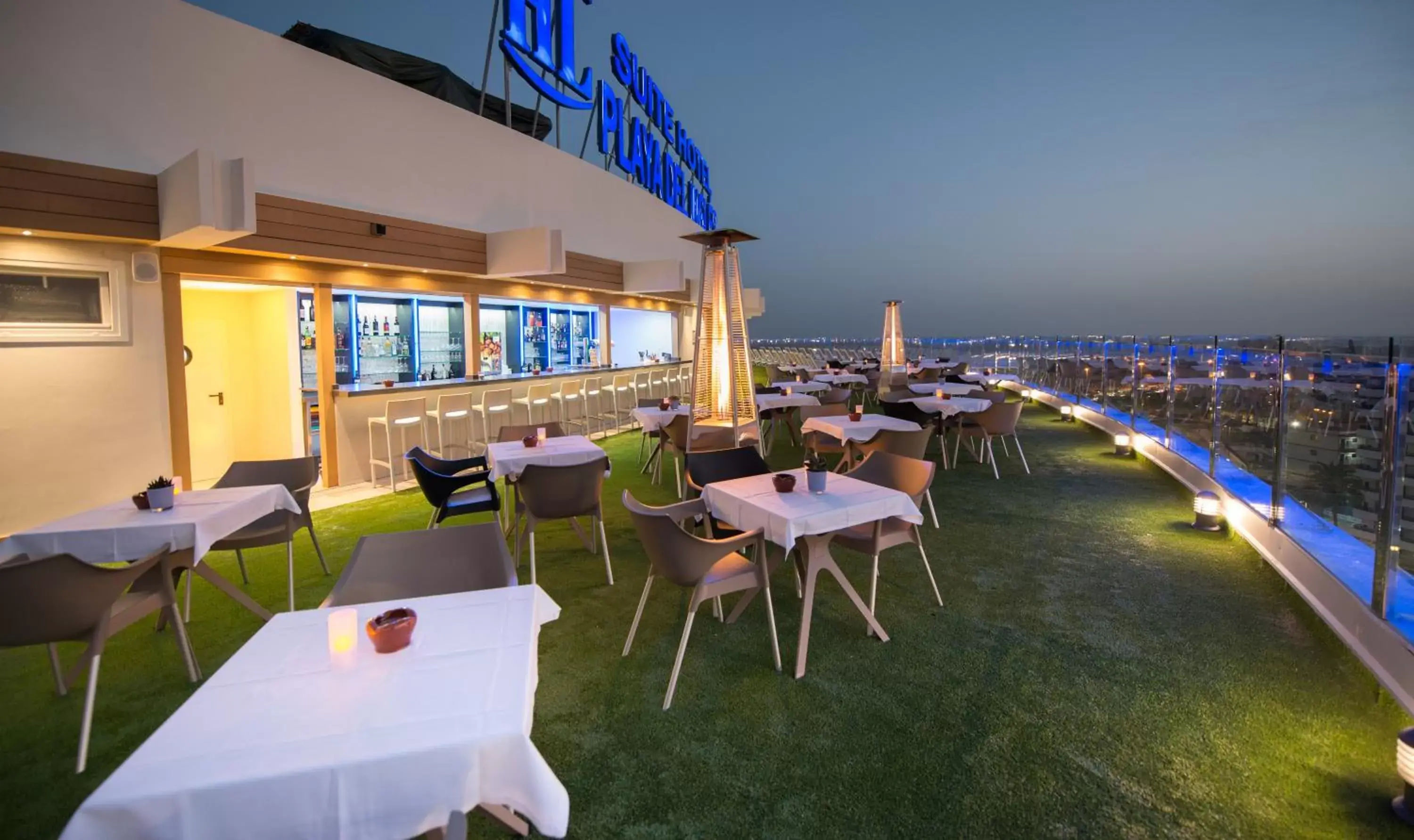Balcony/Terrace, Restaurant/Places to Eat in HL Suitehotel Playa del Inglés - Adults Only