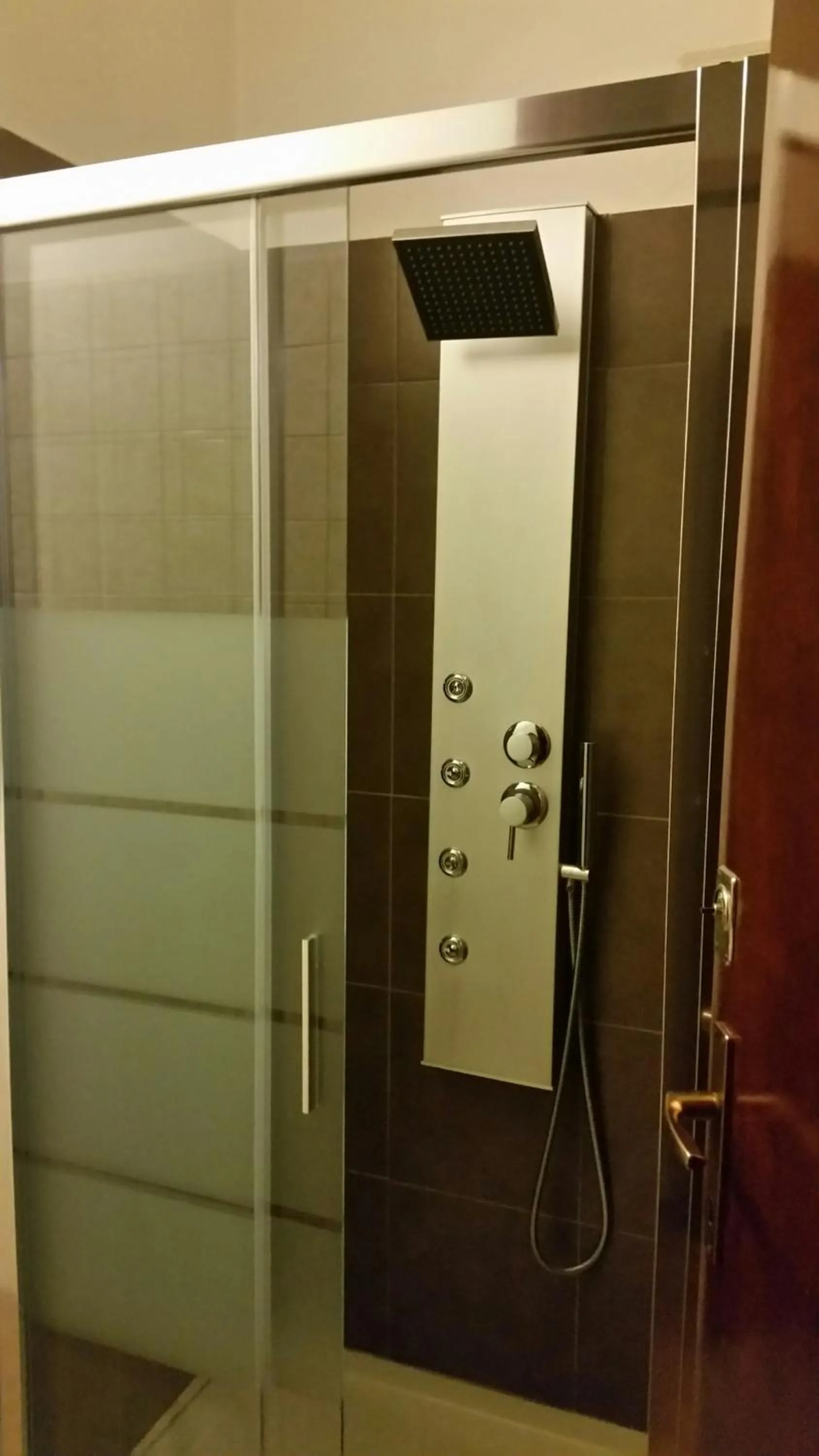 Shower in Megaride Guest House