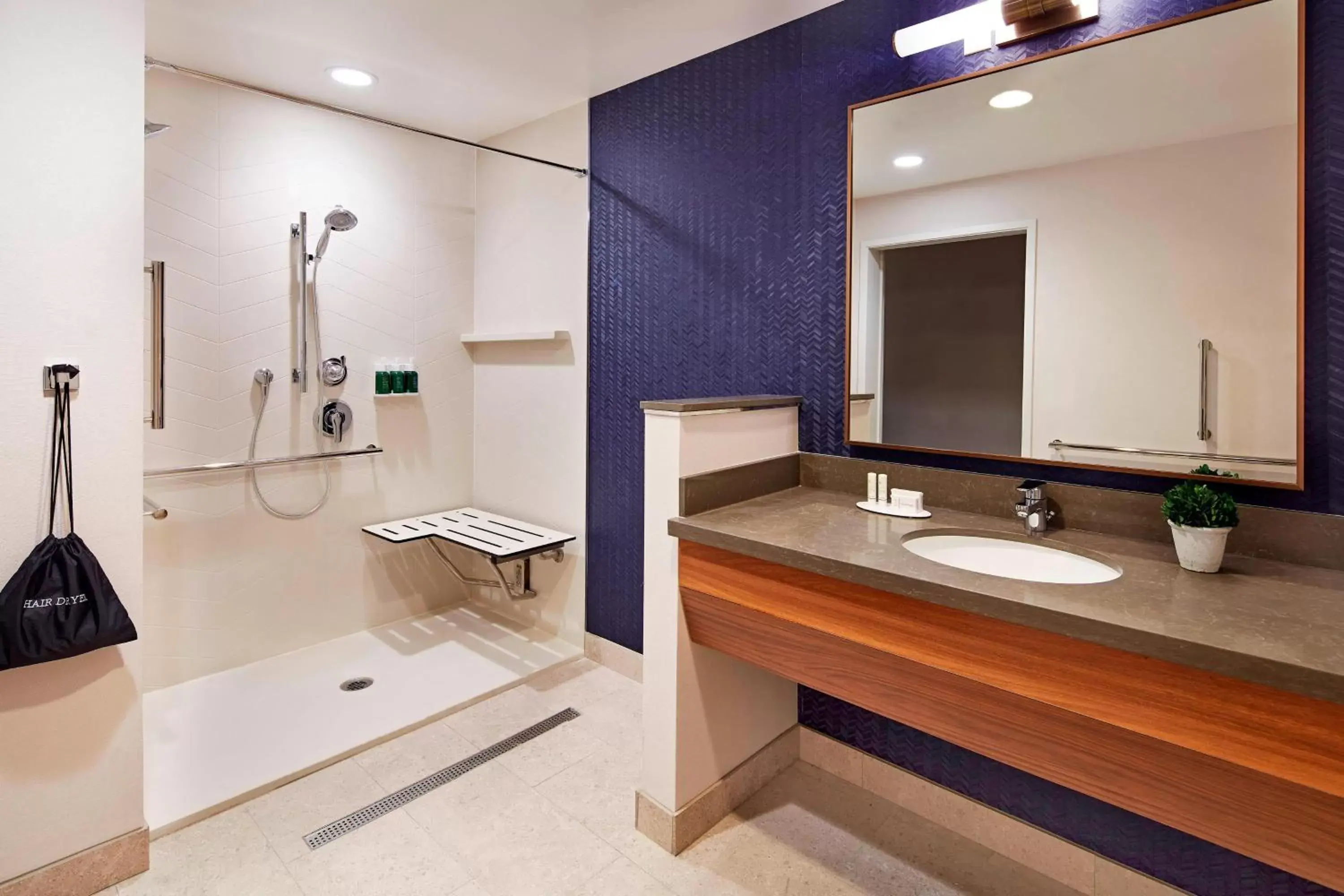 Bathroom in Fairfield by Marriott Inn & Suites Indio Coachella Valley