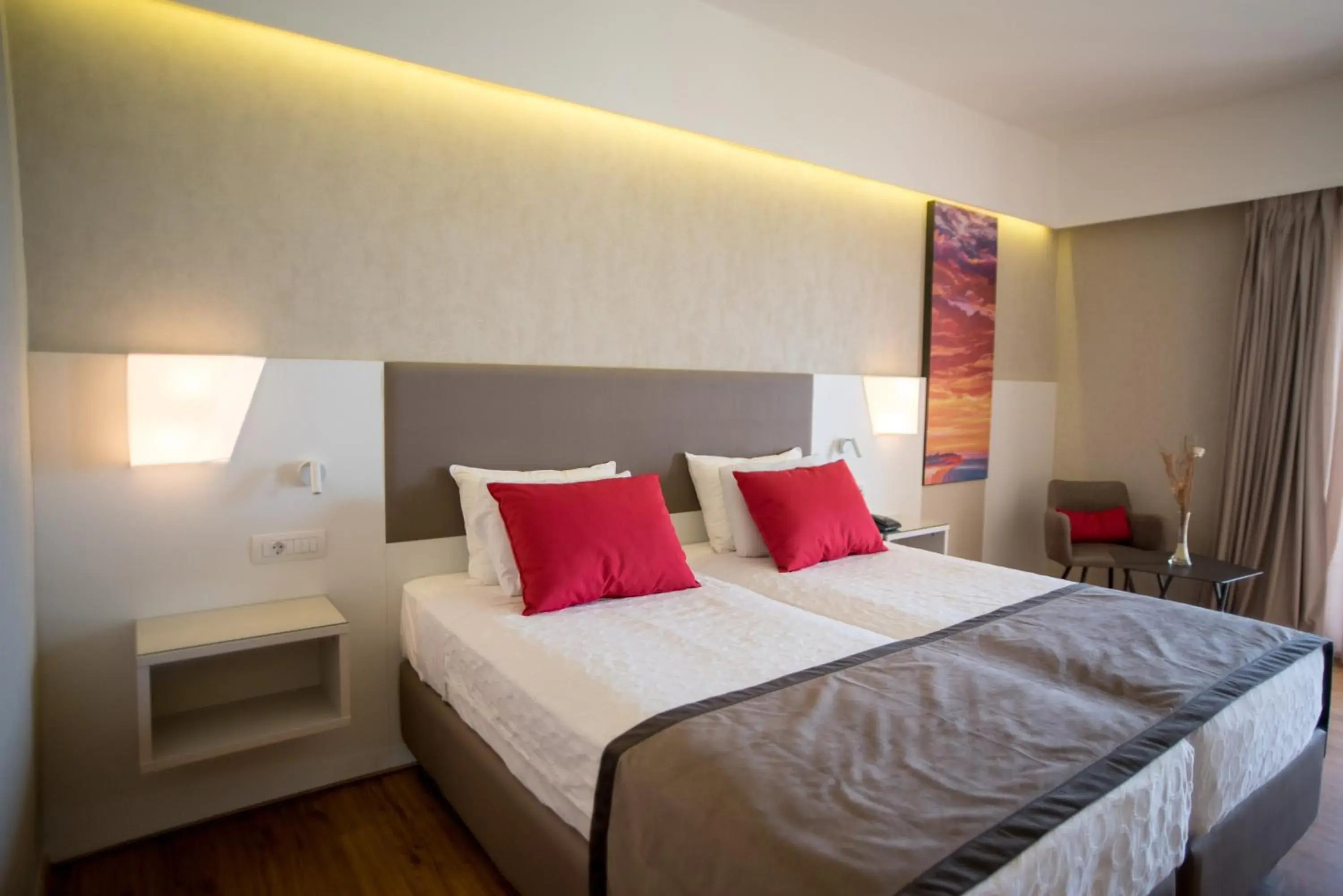 Bed in Ramada Plaza Thraki