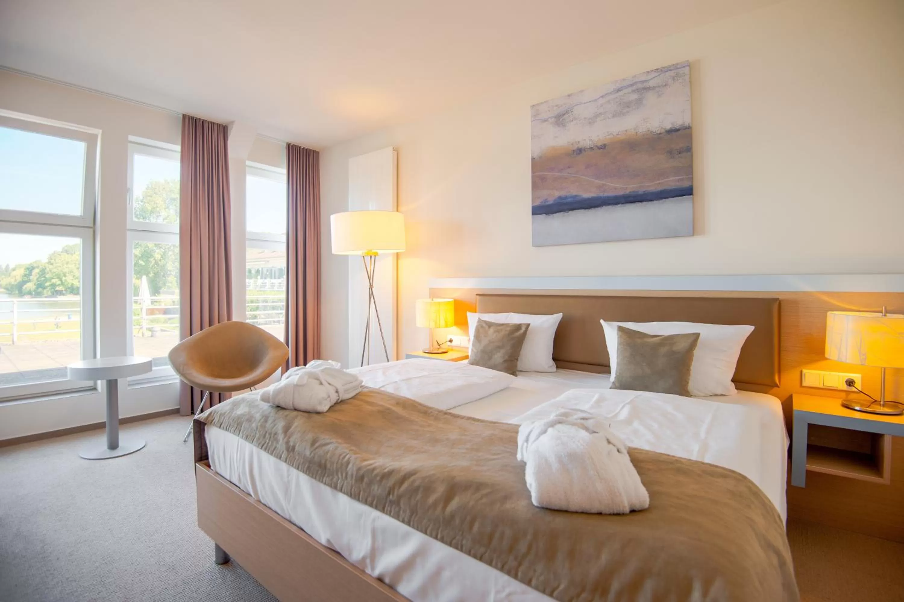 Bedroom, Bed in Aspria Hannover Maschsee Sport & Spa