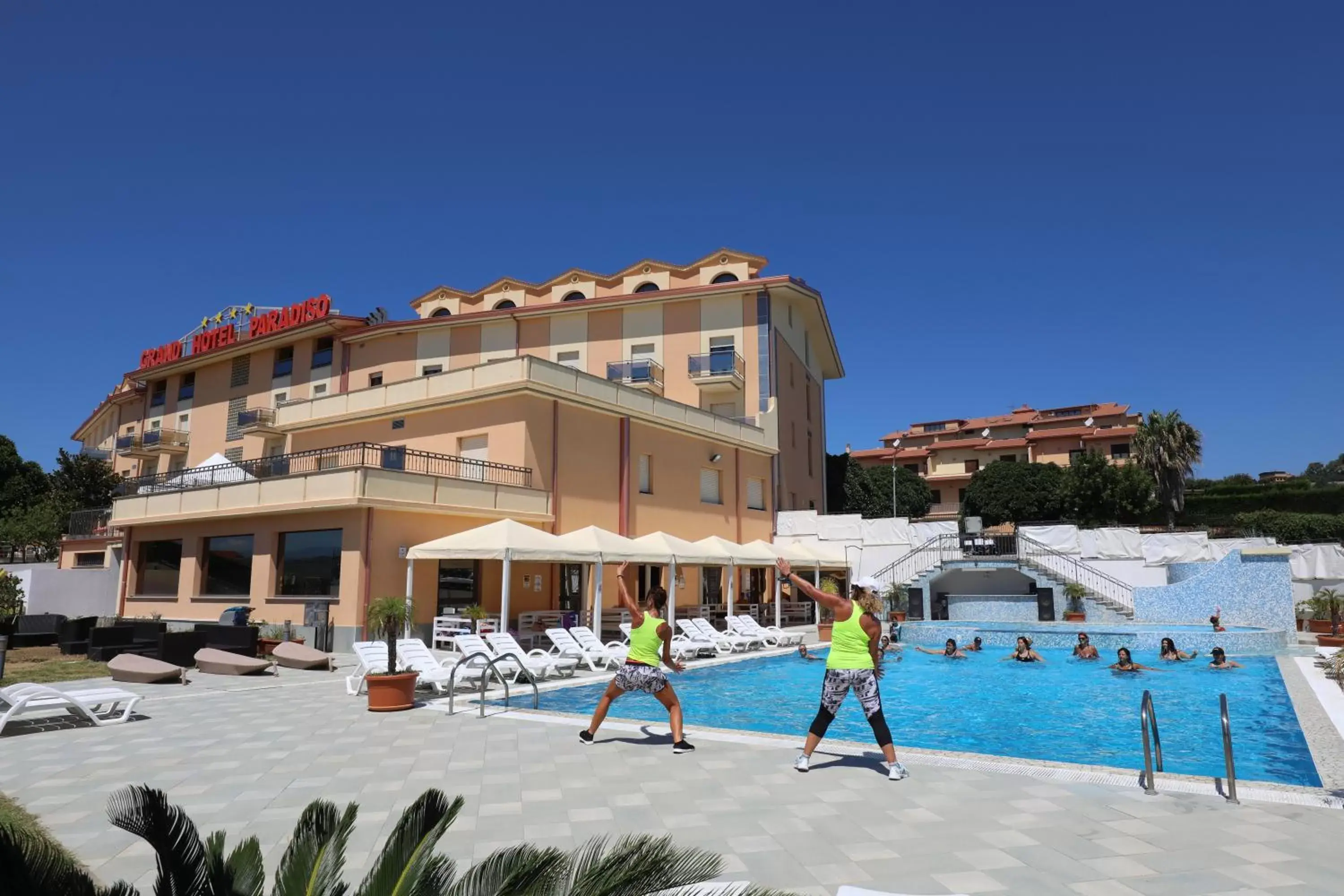 Swimming pool in Grand Hotel Paradiso