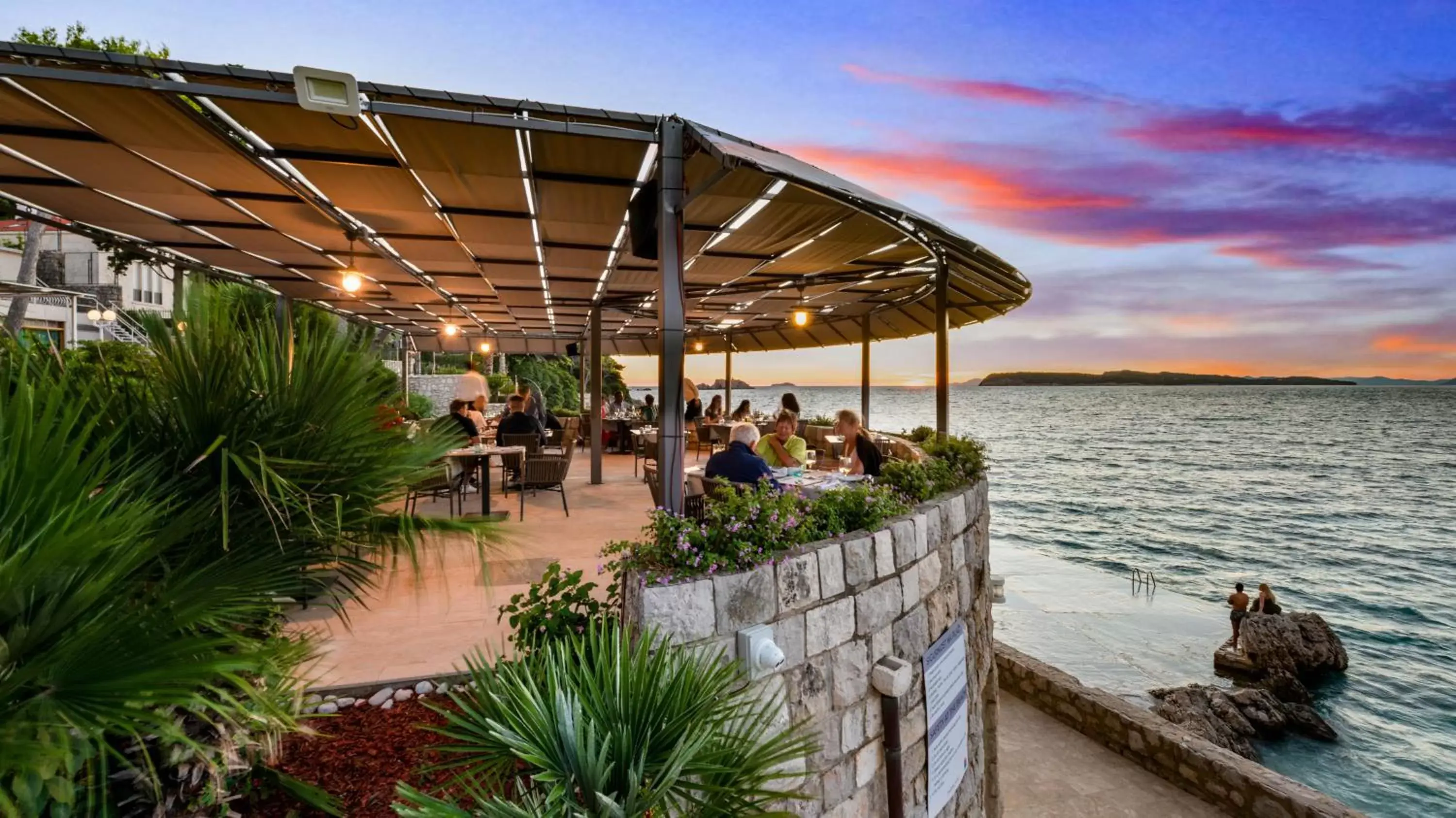 Restaurant/places to eat in Hotel Splendid Restaurant/places to eat in Hotel Splendid