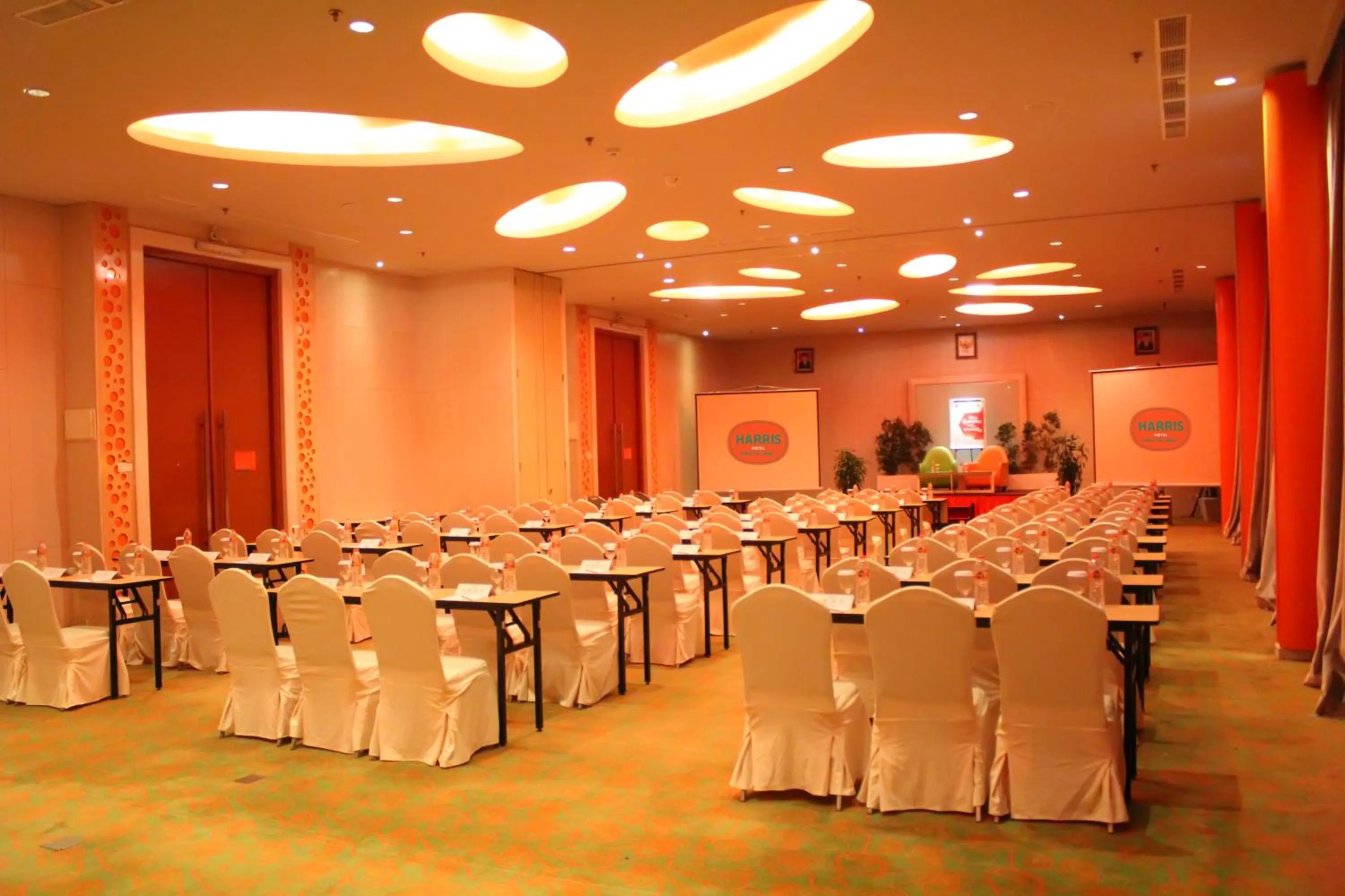 Banquet/Function facilities in HARRIS Hotel Sentul City Bogor