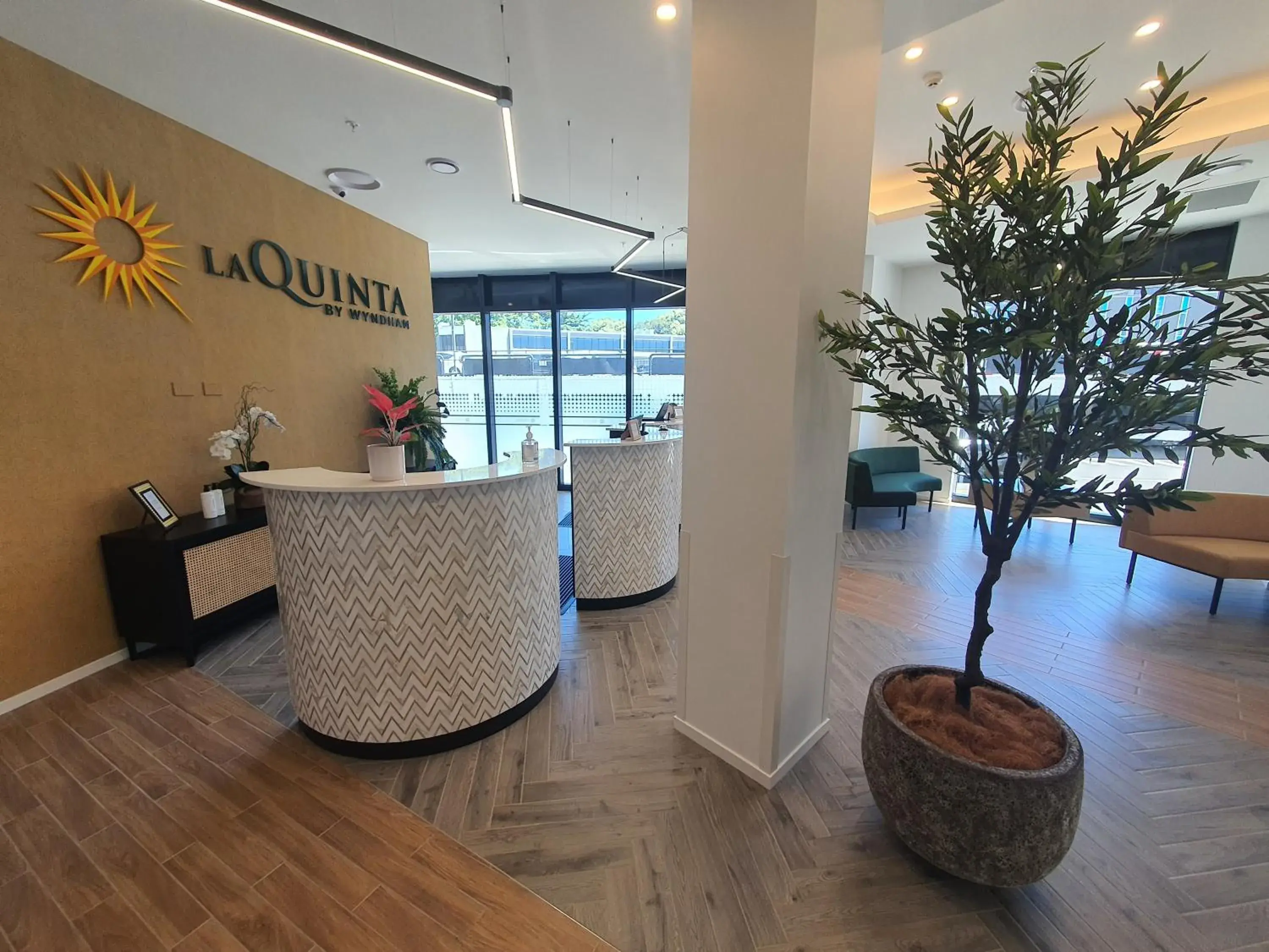 Lobby or reception in La Quinta by Wyndham Ellerslie Auckland Lobby or reception in La Quinta by Wyndham Ellerslie Auckland