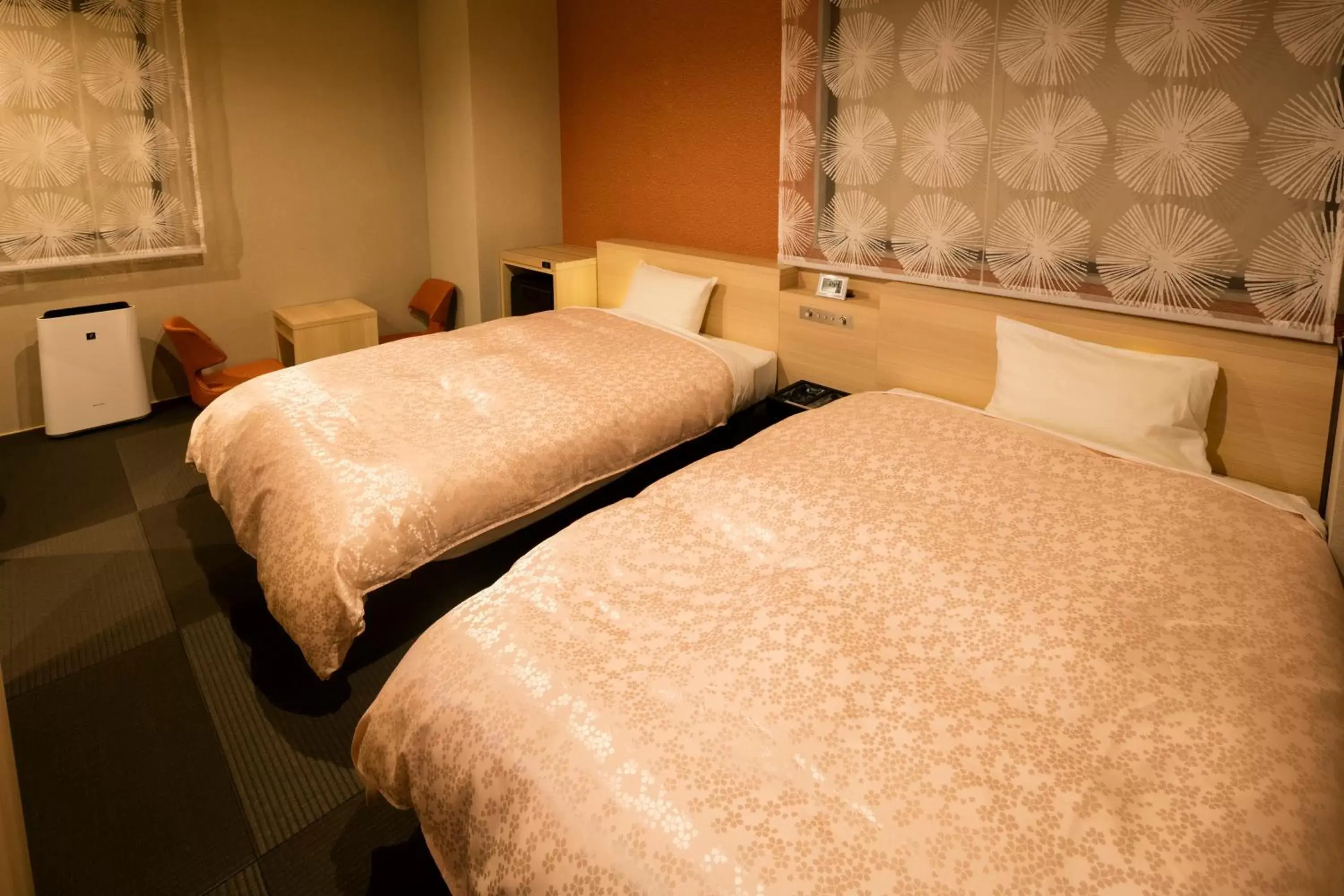 Bed in Sanco Inn Nagoya Shinkansen-guchi Annex