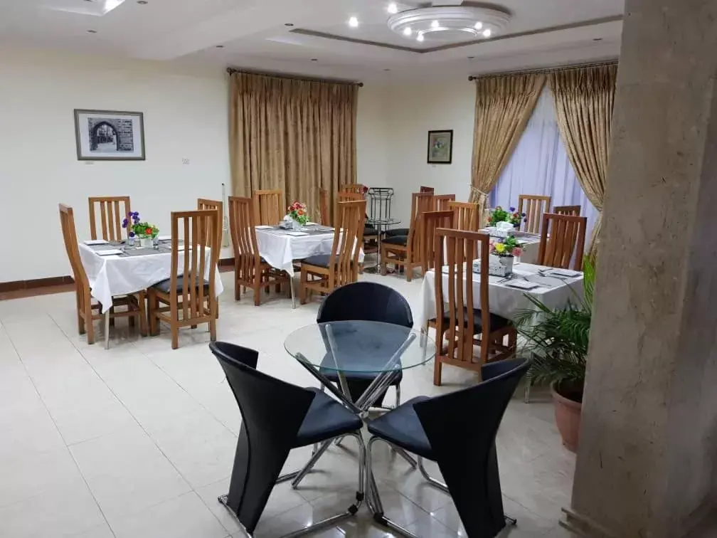 Restaurant/Places to Eat in Citilodge Hotel