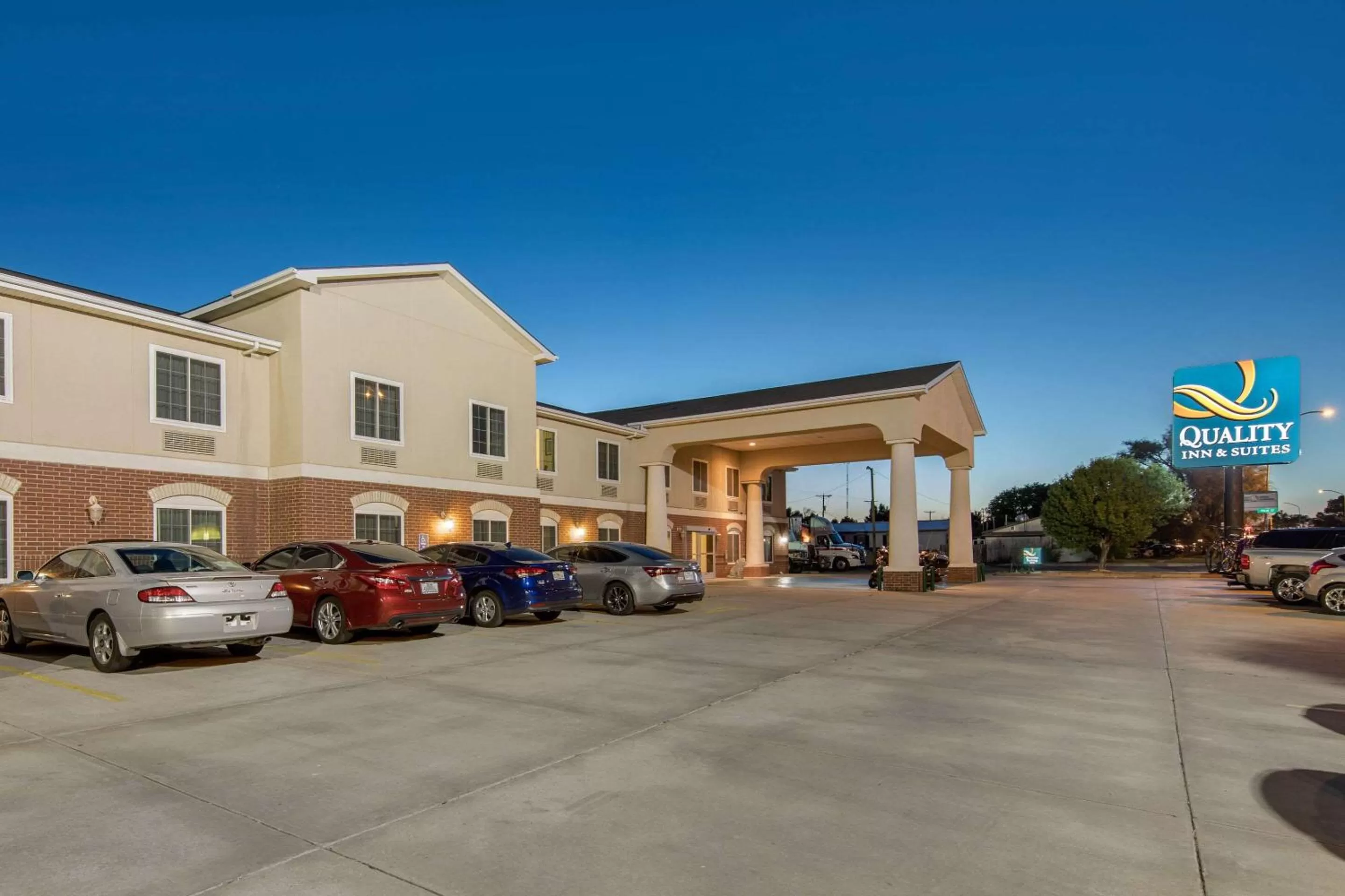 Property building in Quality Inn & Suites Clayton, NM