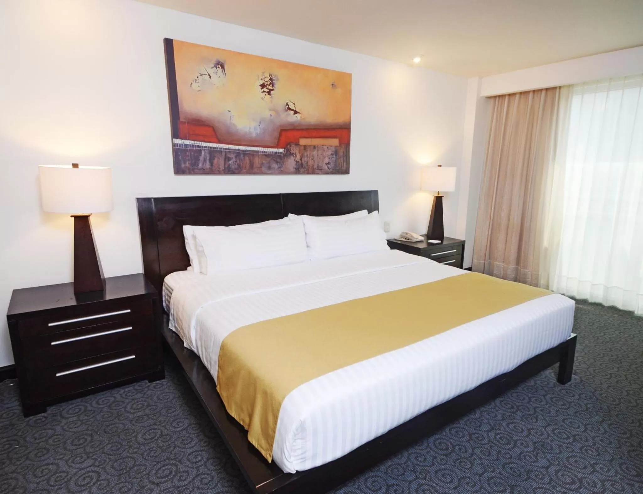 Photo of the whole room, Bed in Holiday Inn Monterrey Valle by IHG