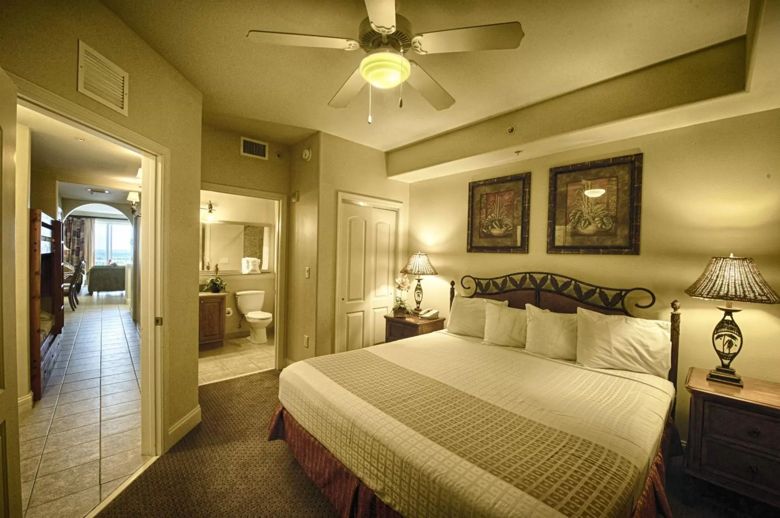 Bedroom, Bed in Blue Heron Beach Resort