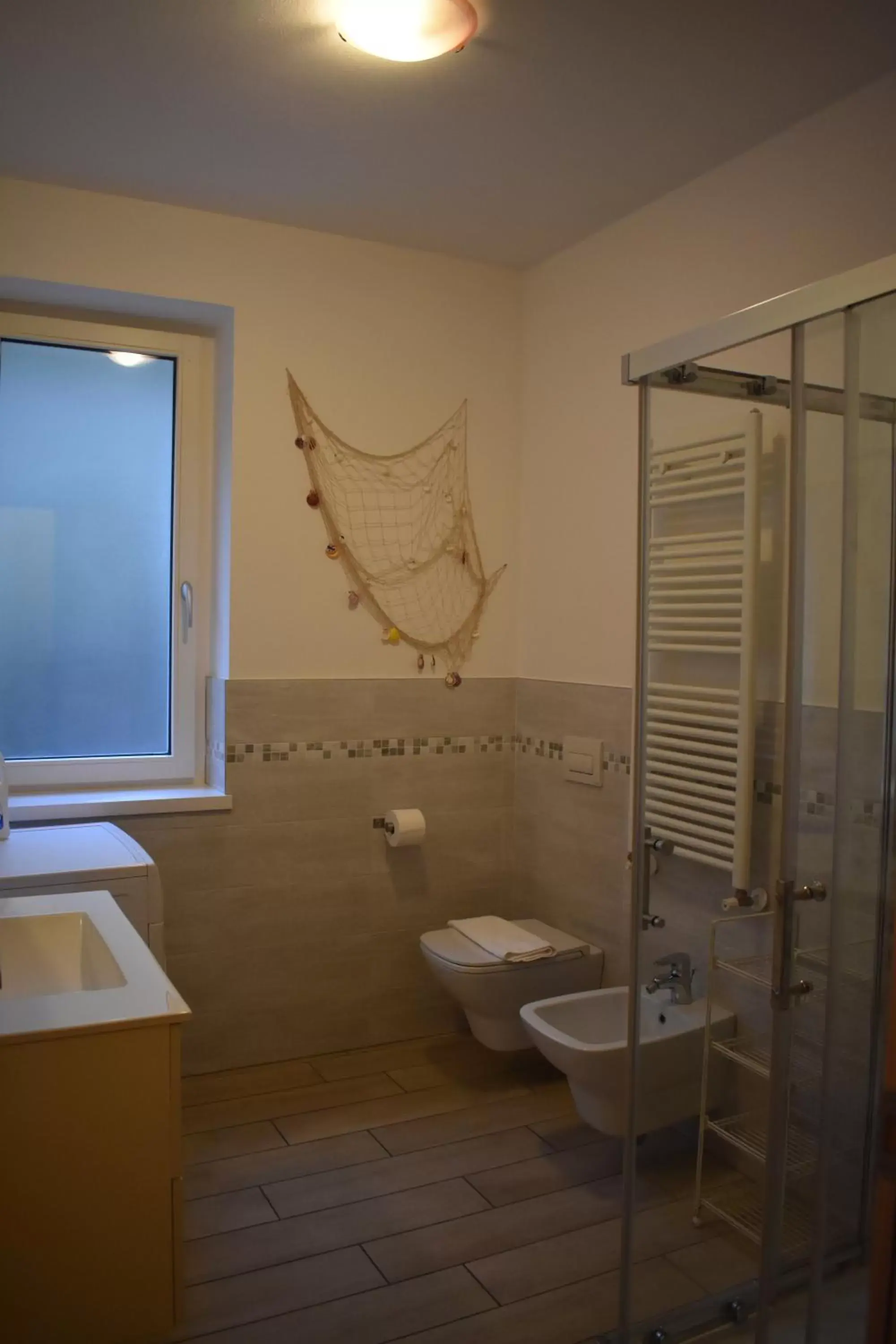 Shower, Bathroom in Mimosa Apartments