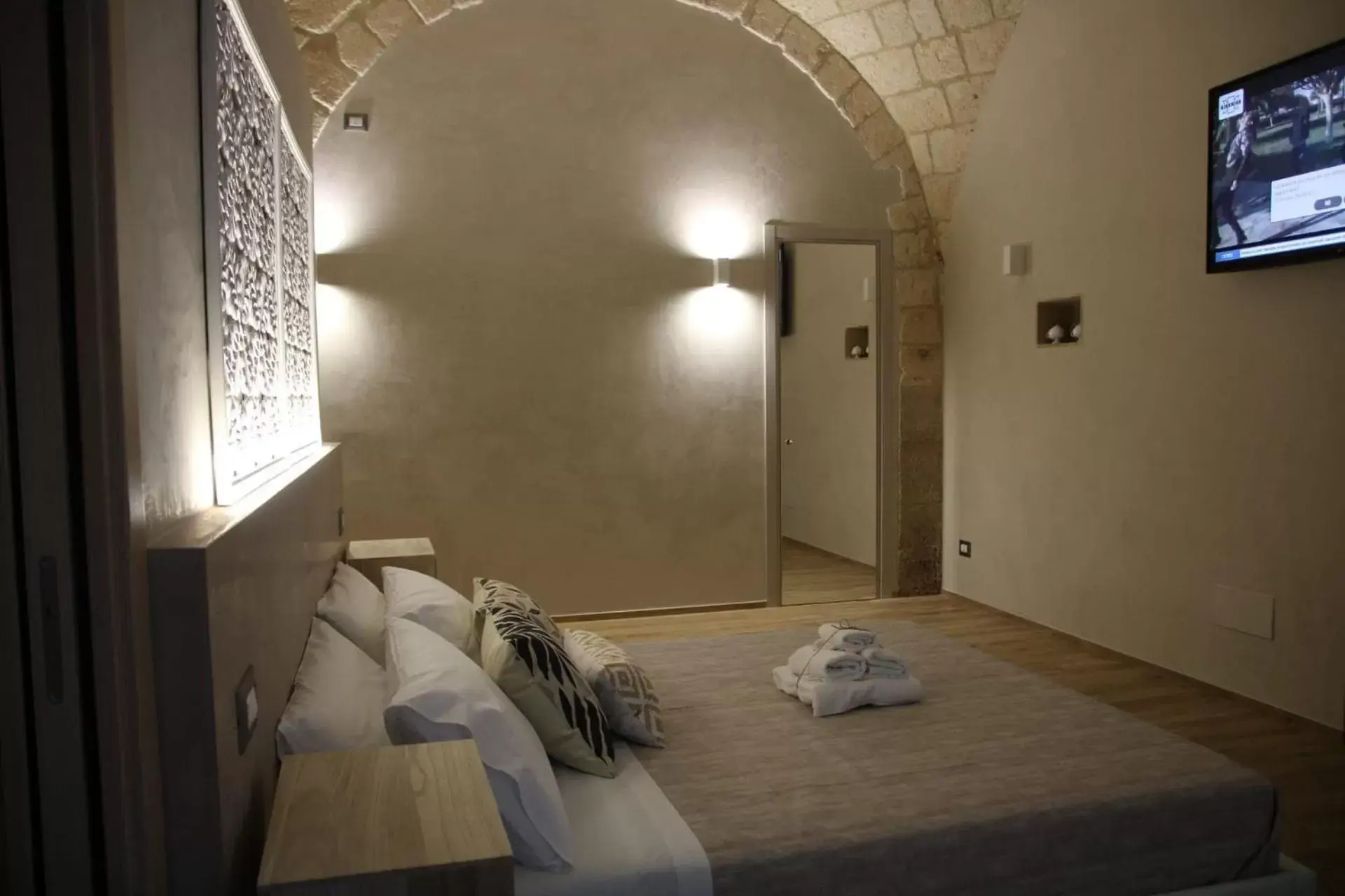 Photo of the whole room, Bed in La Dimora del Principe-Piano terra