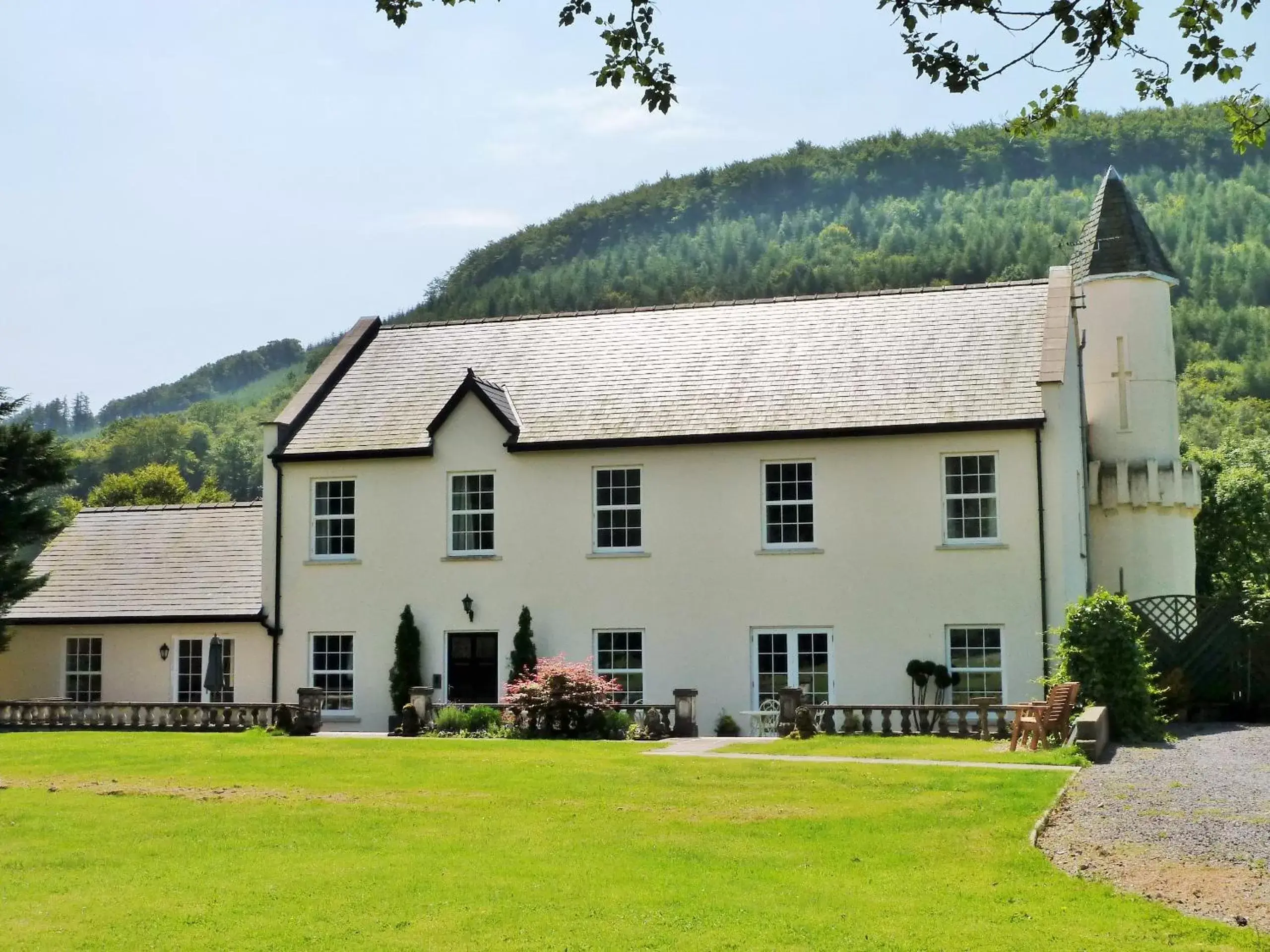 Property Building in Glangwili Mansion - Luxury 5 star Bed & Breakfast