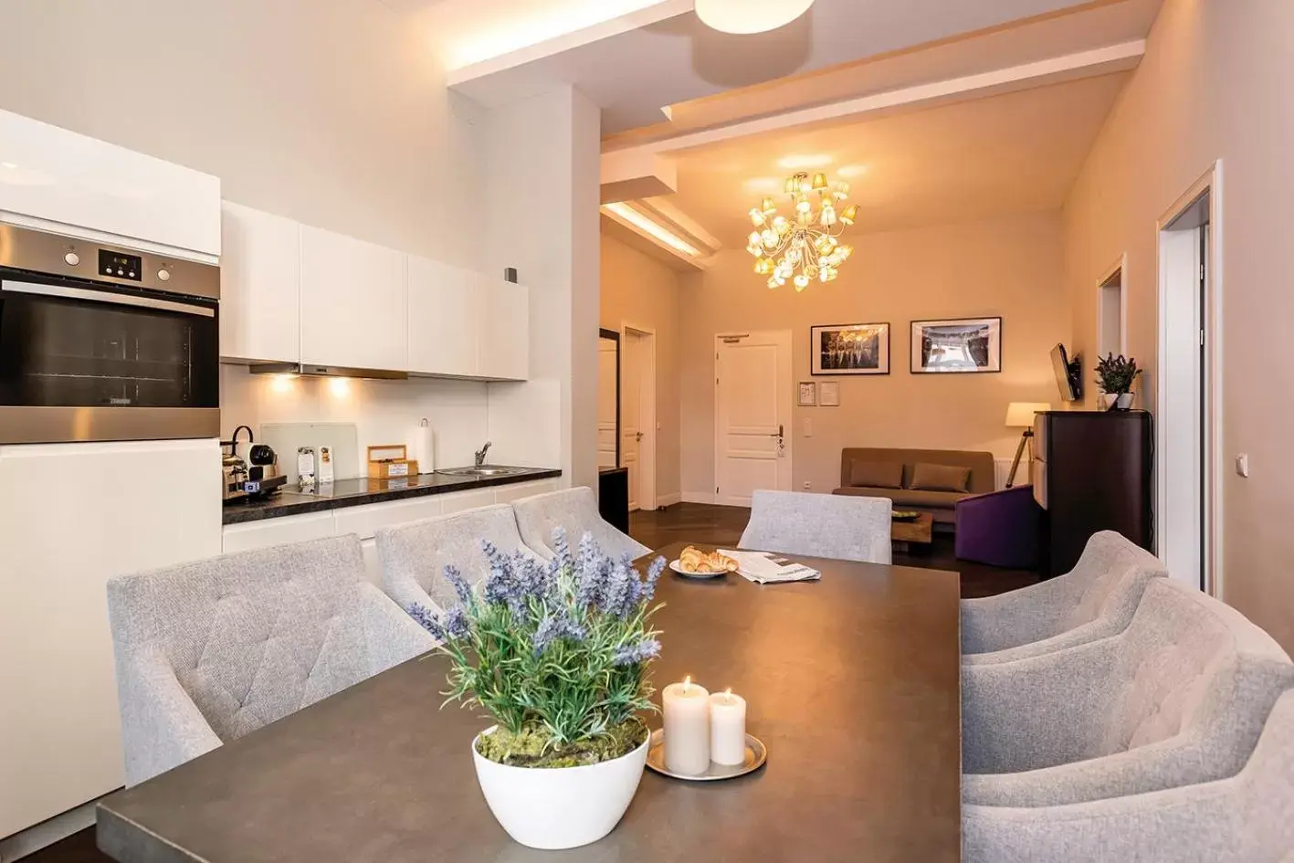 Kitchen or kitchenette, Seating Area in Arabel Design Apartments