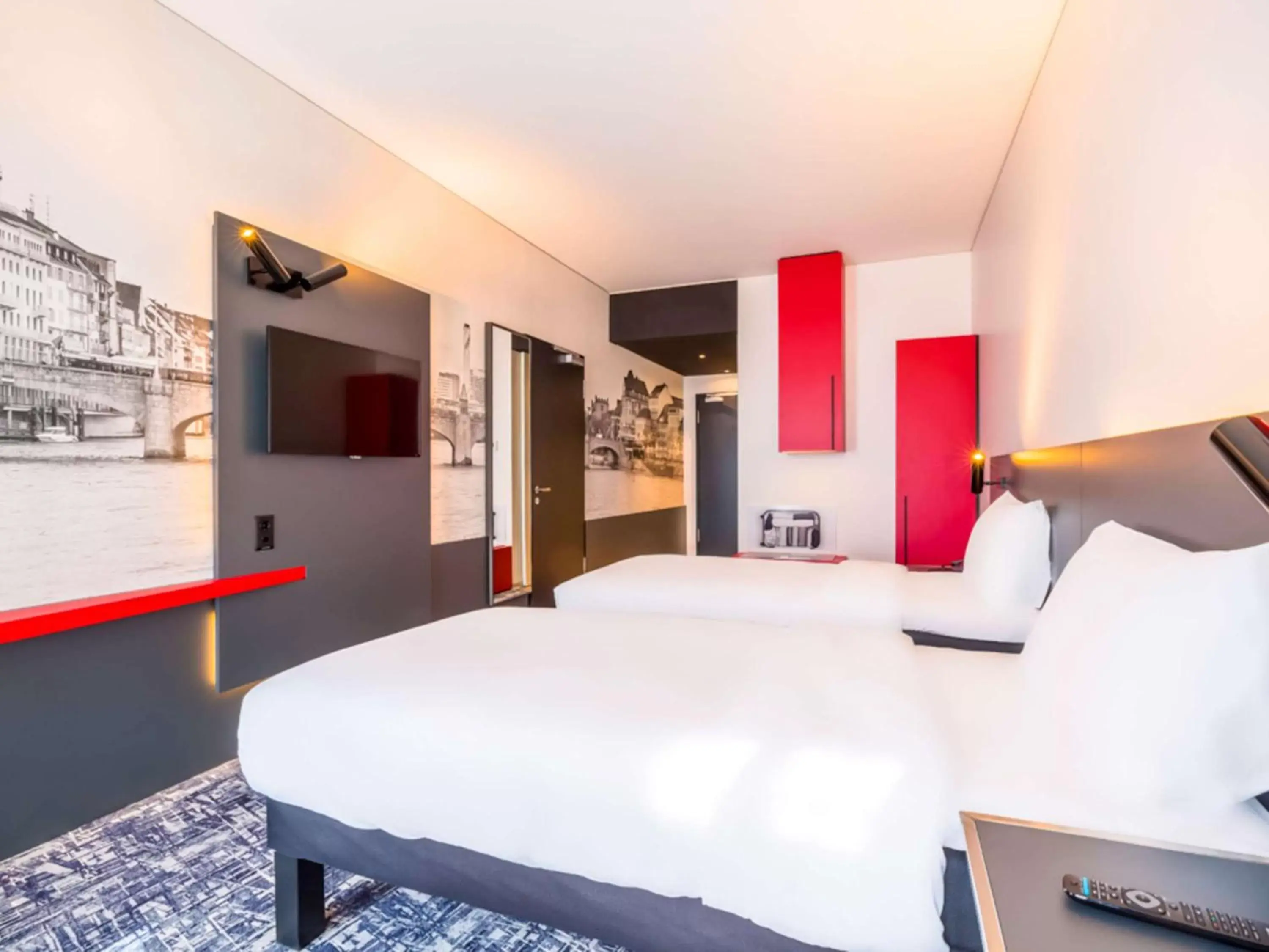 Photo of the whole room, Bed in ibis Styles Basel City