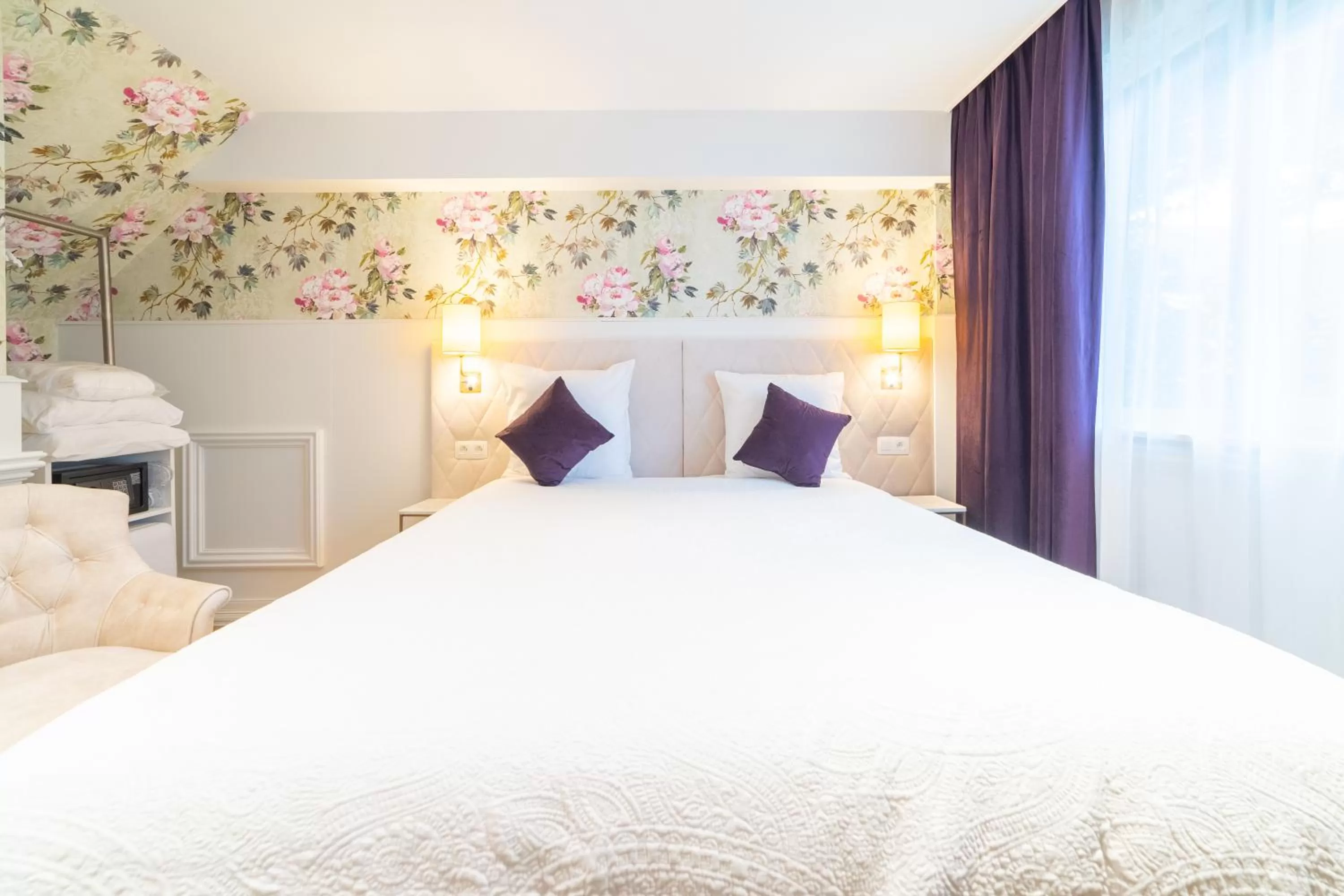 Bedroom, Bed in Grand Hotel Normandy by CW Hotel Collection