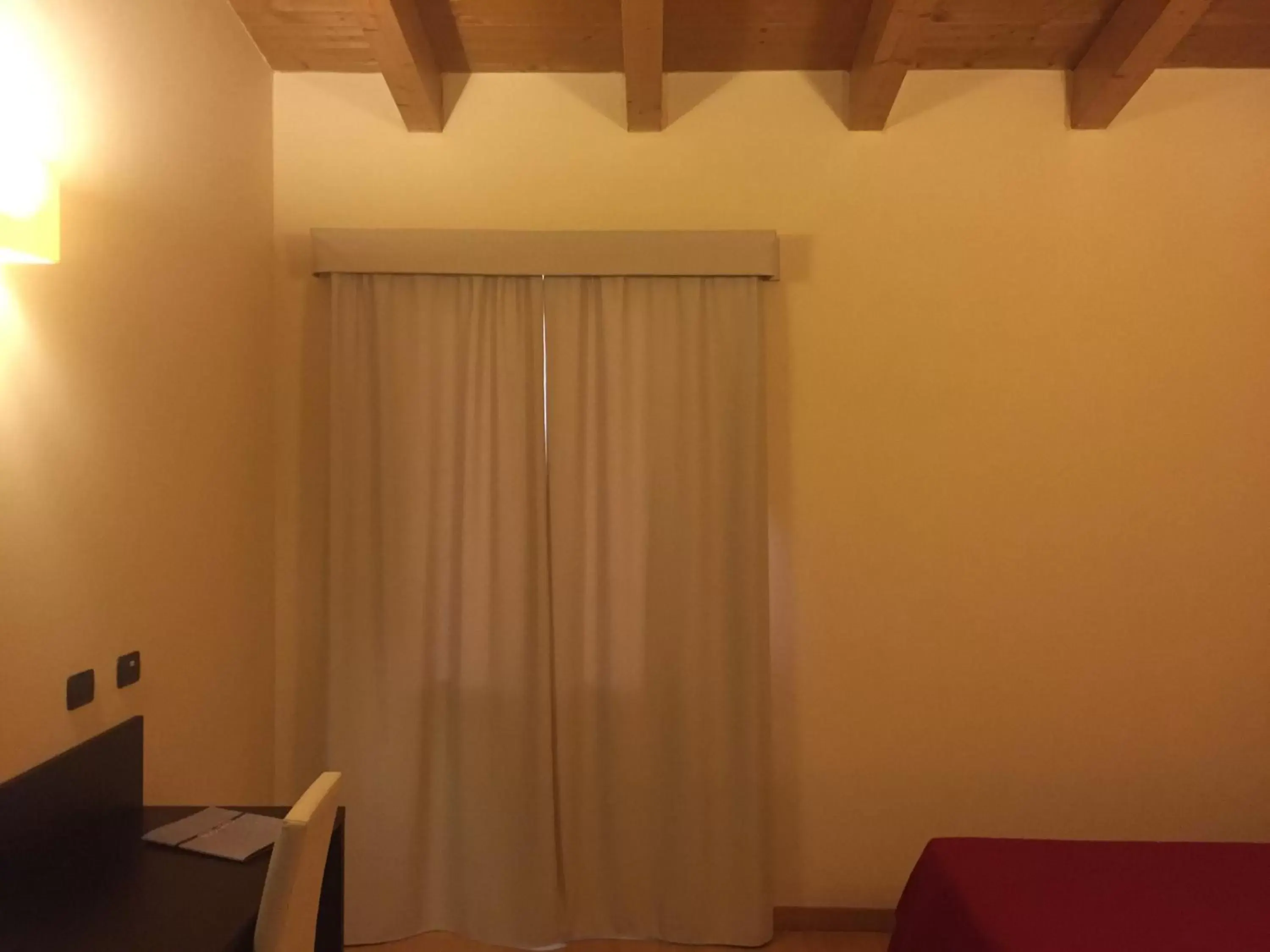 Bed, TV/Entertainment Center in Hotel Motel Galaxy Reggio Emilia