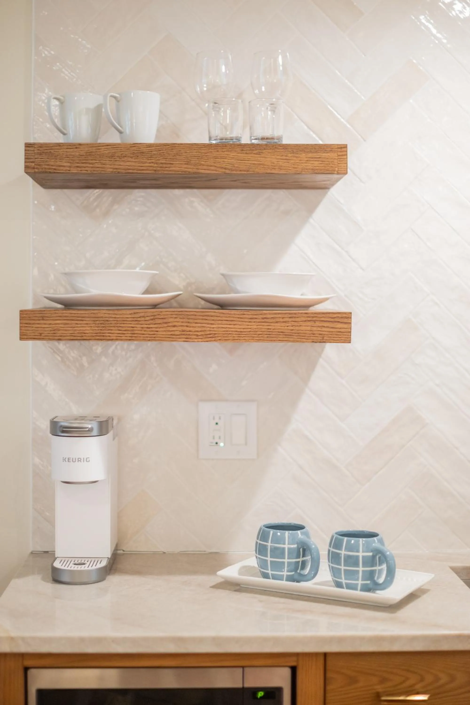 Kitchen or kitchenette in The Beach Club on Madison Avenue