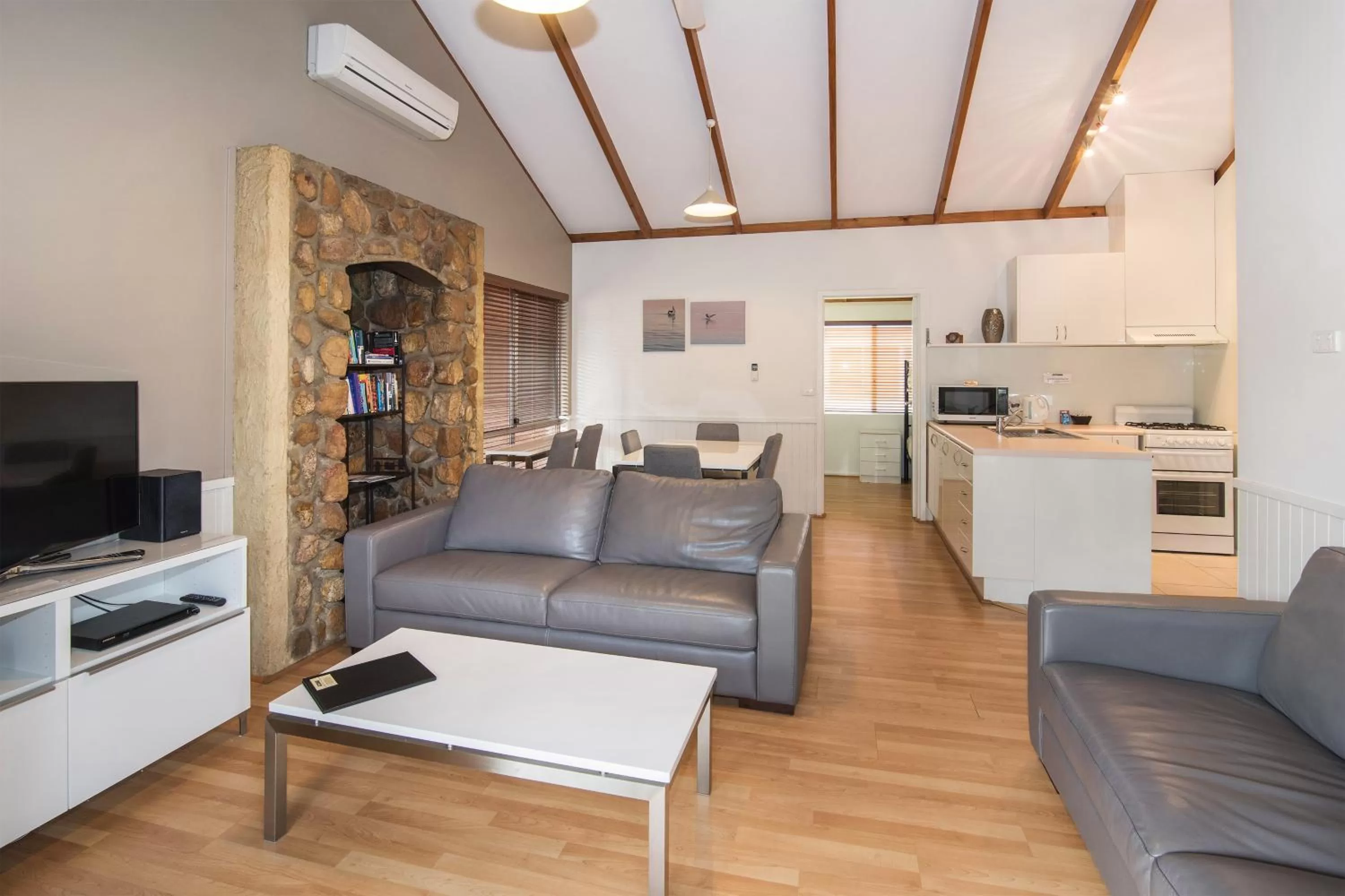 2 Bed 1 Bath Standard Cottage  in Bay Village Dunsborough