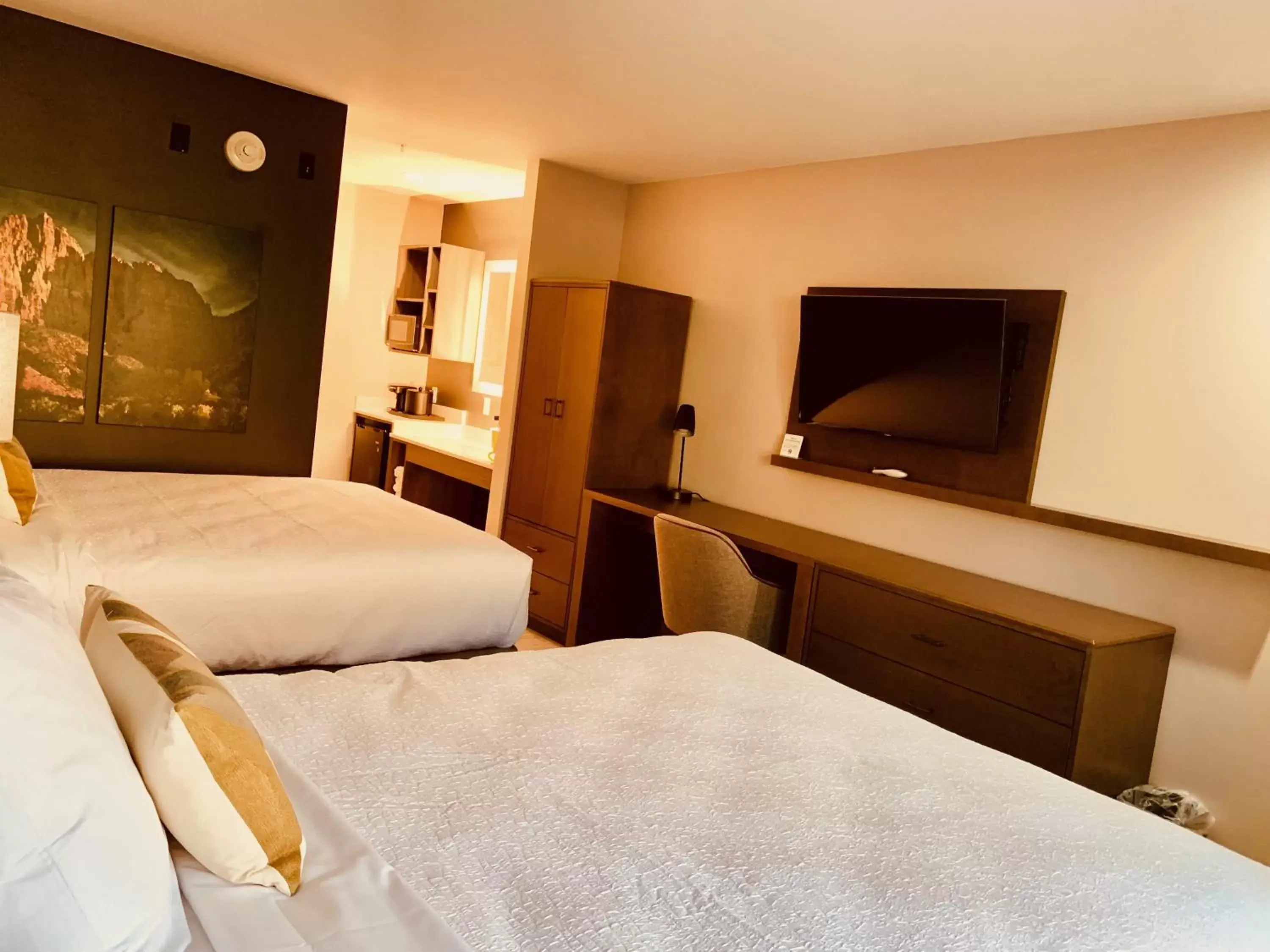 Bed in Zion Canyon Lodge Bed in Zion Canyon Lodge