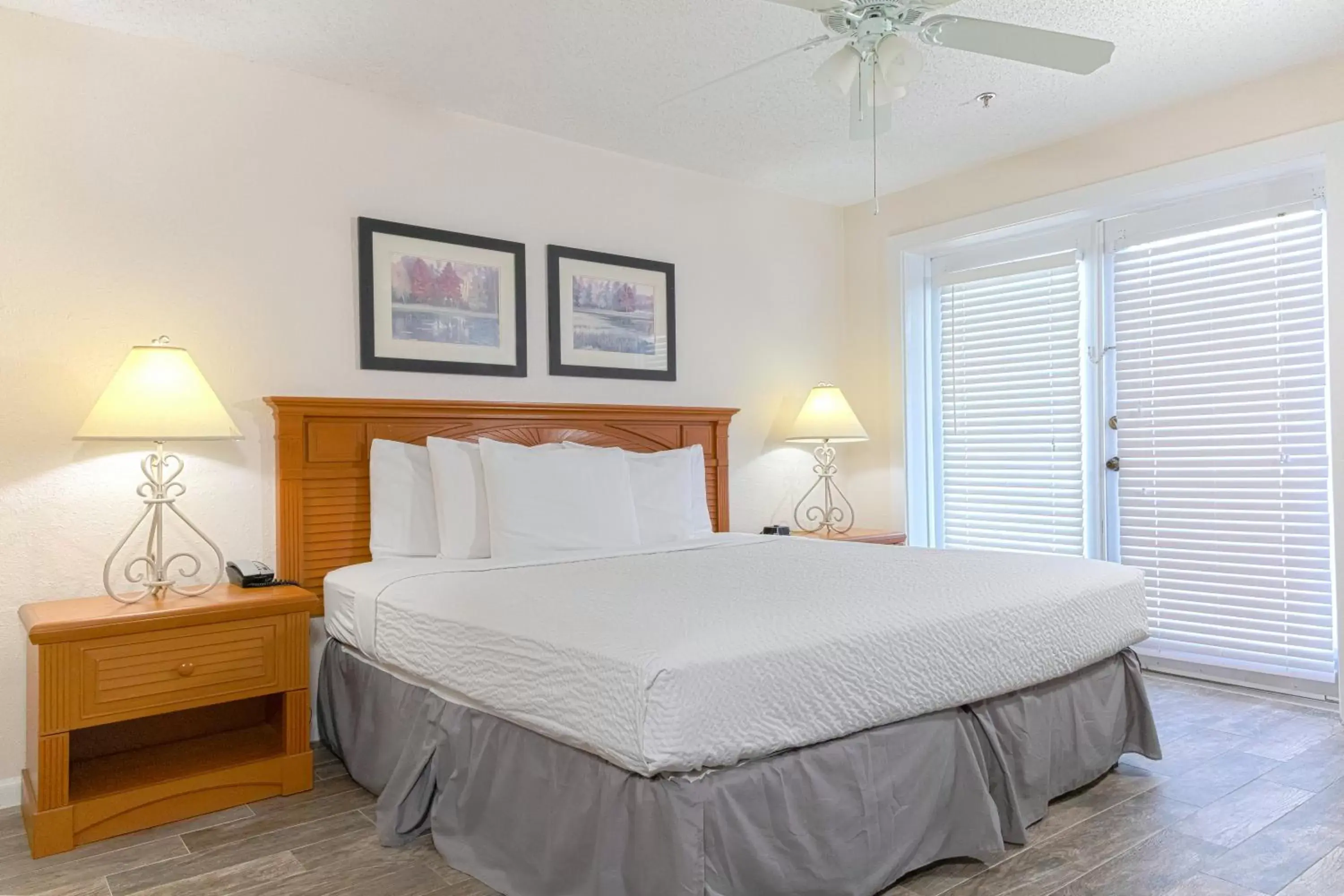 Bed in Legacy Vacation Resorts - Palm Coast