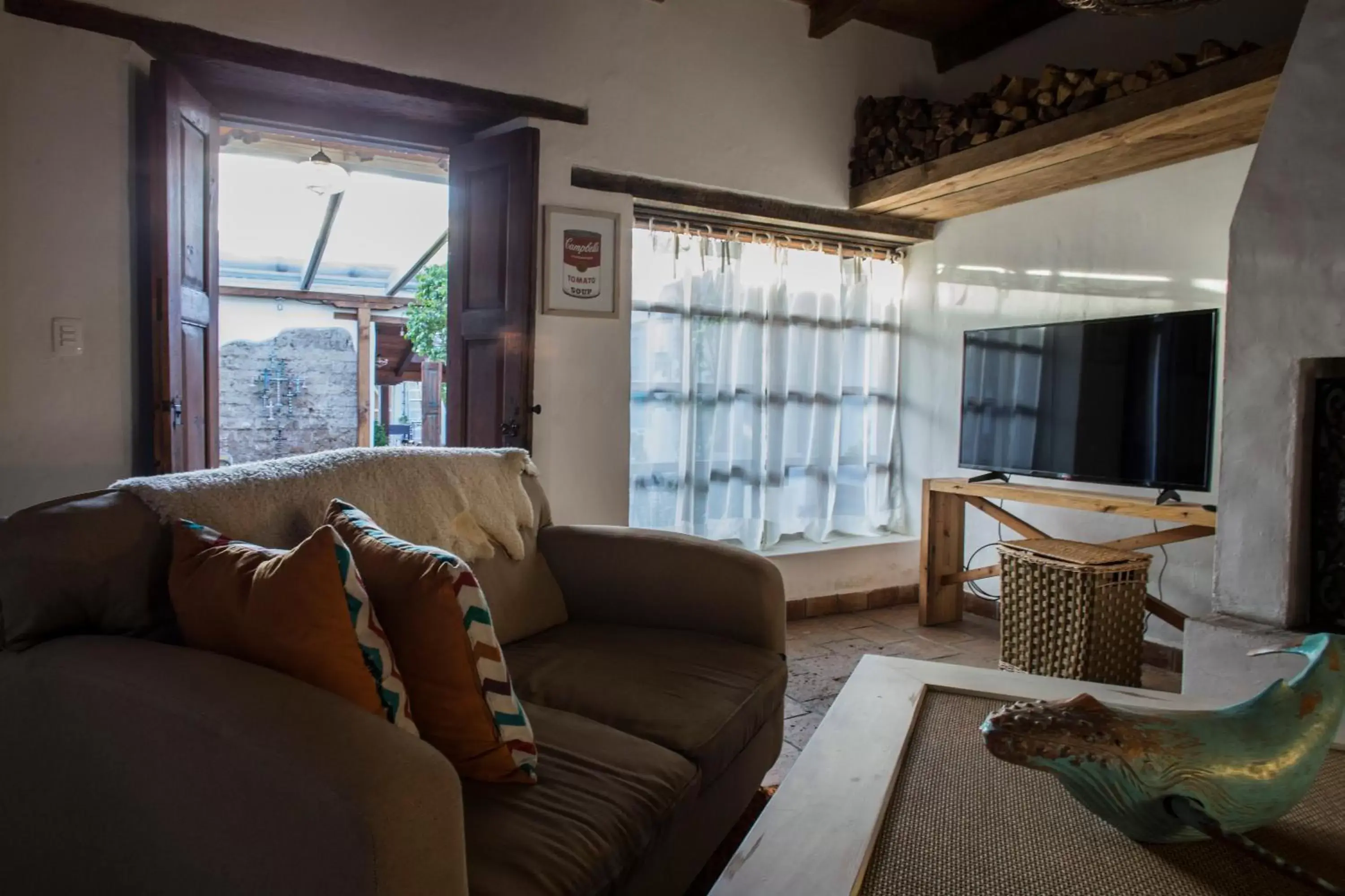 Living room, Seating Area in Mexicanos 10 CasaVieja