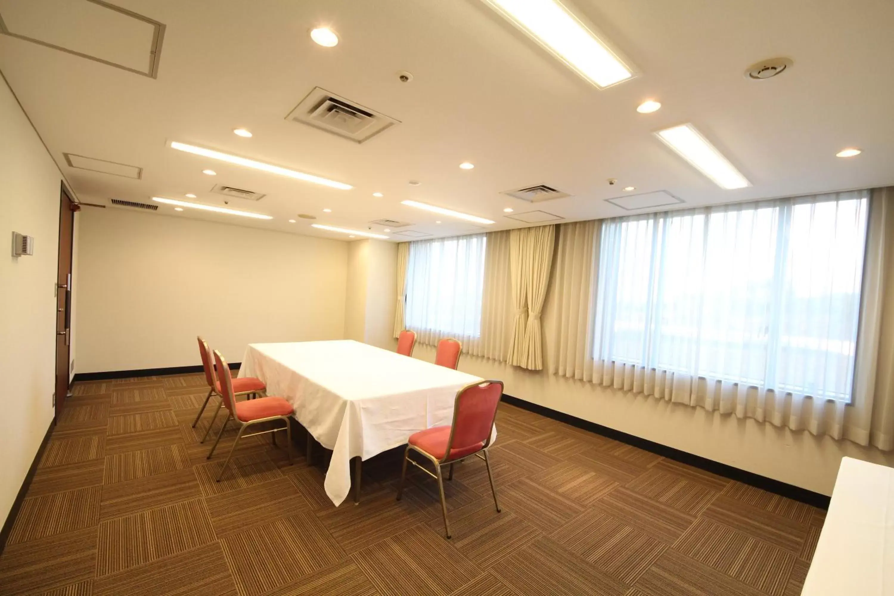 Meeting/conference room in HOTEL MYSTAYS PREMIER Narita
